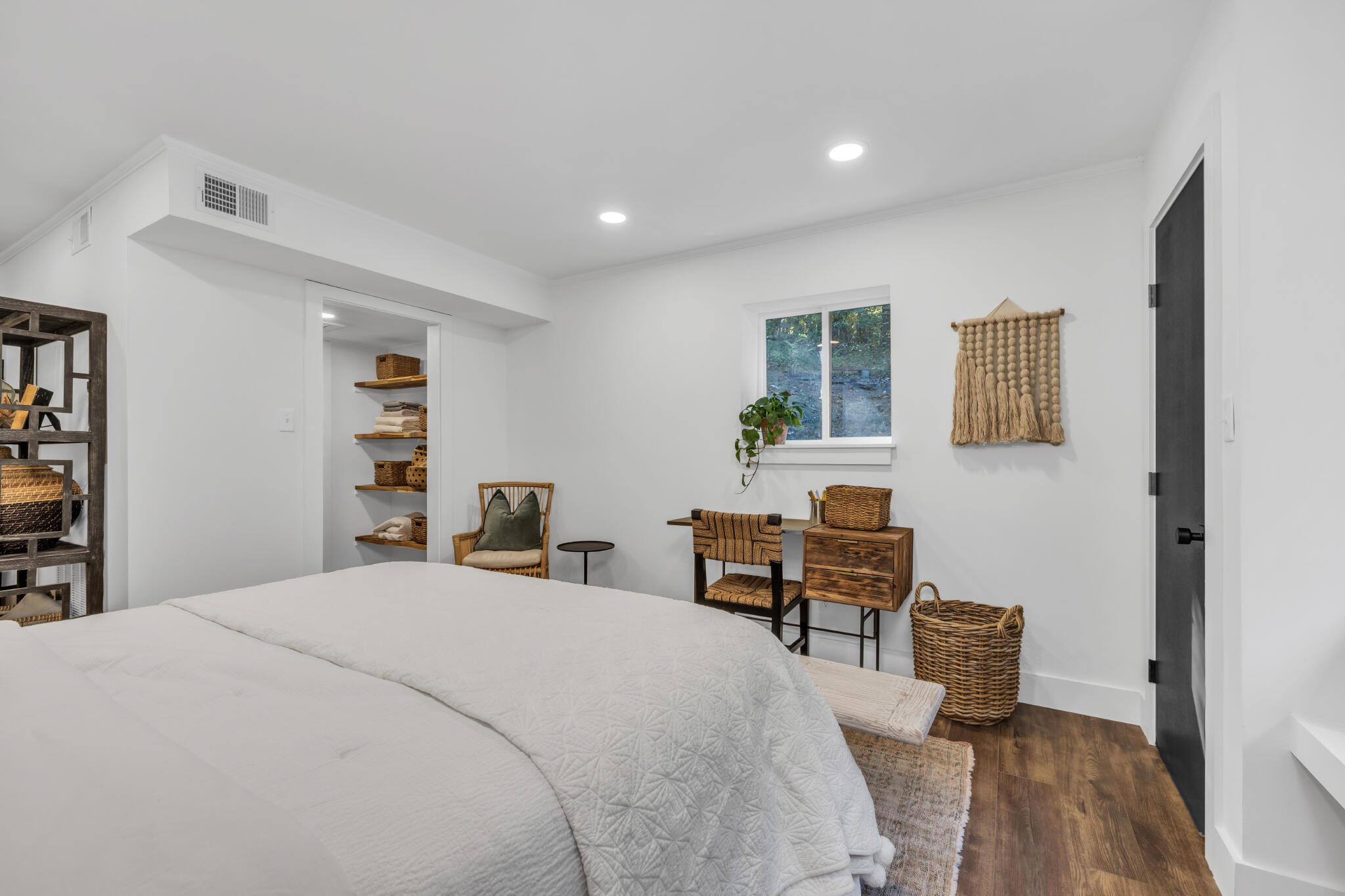 3752 Kings Road