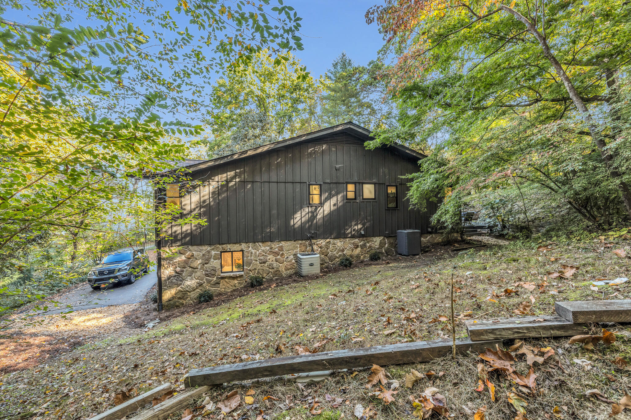 3752 Kings Road