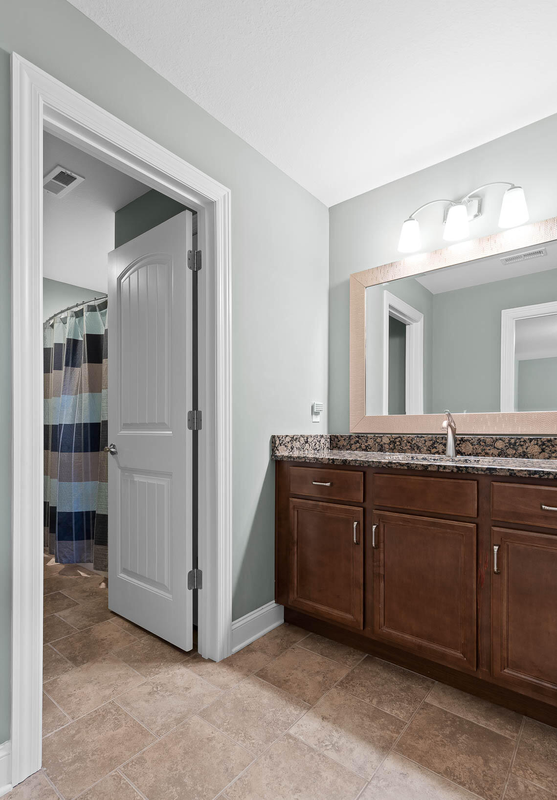 2420 Anchor Trail