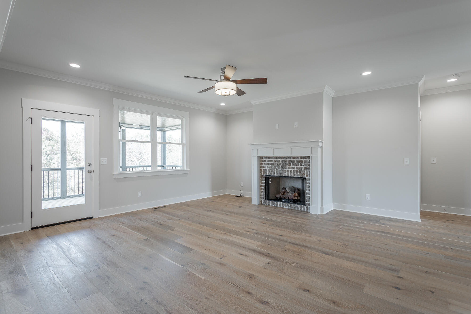 912 Equestrian Drive
