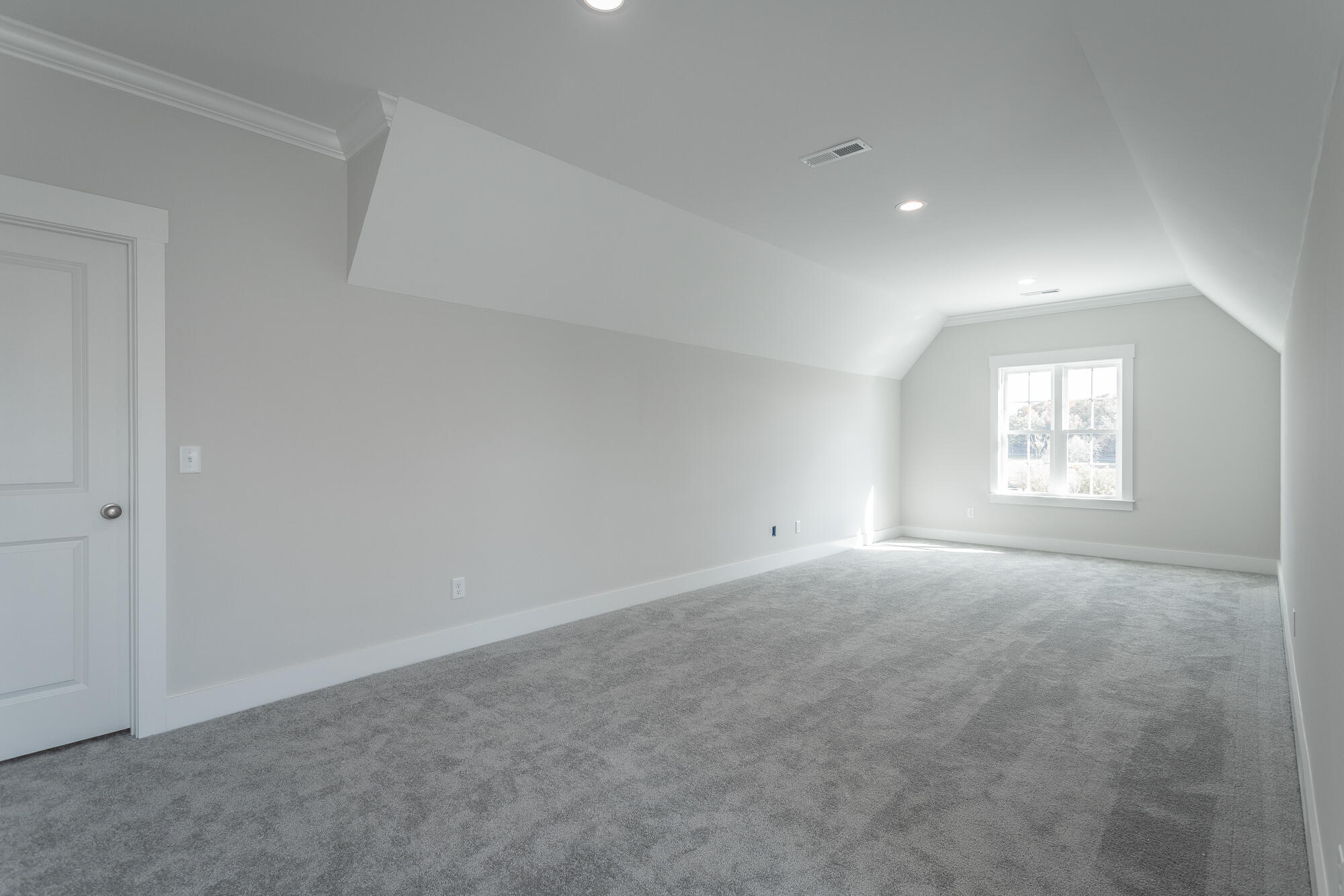 912 Equestrian Drive