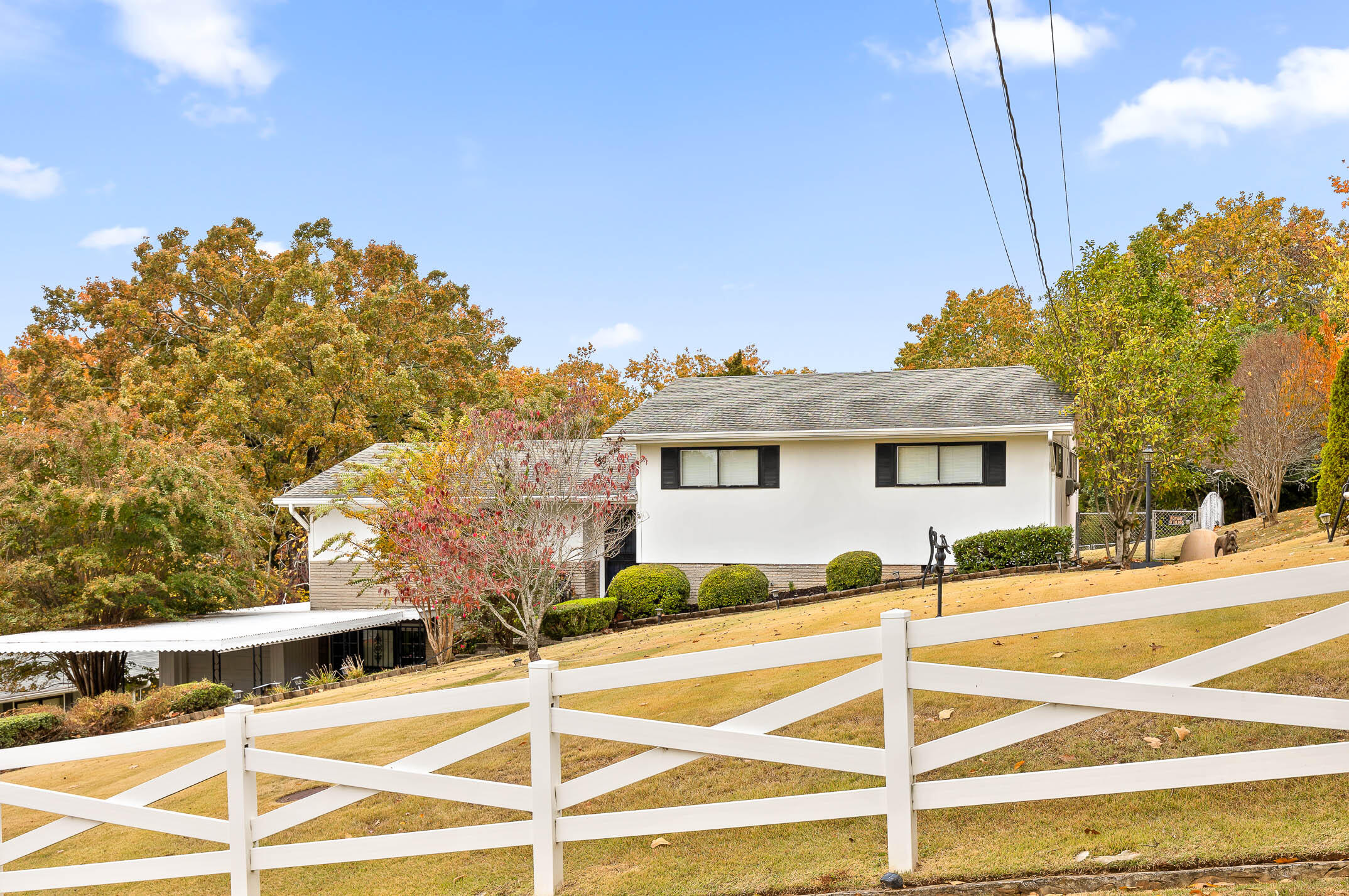 5605 Crestview Drive