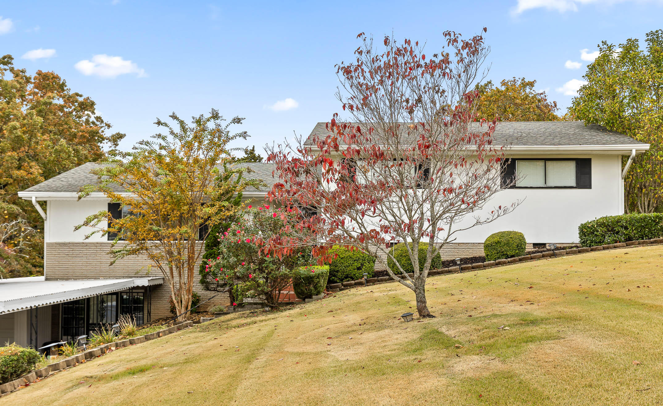 5605 Crestview Drive