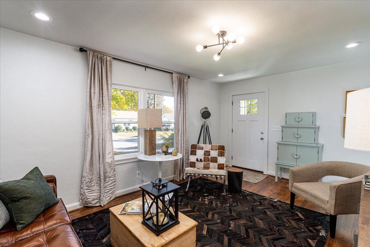 3963 Birmingham Drive