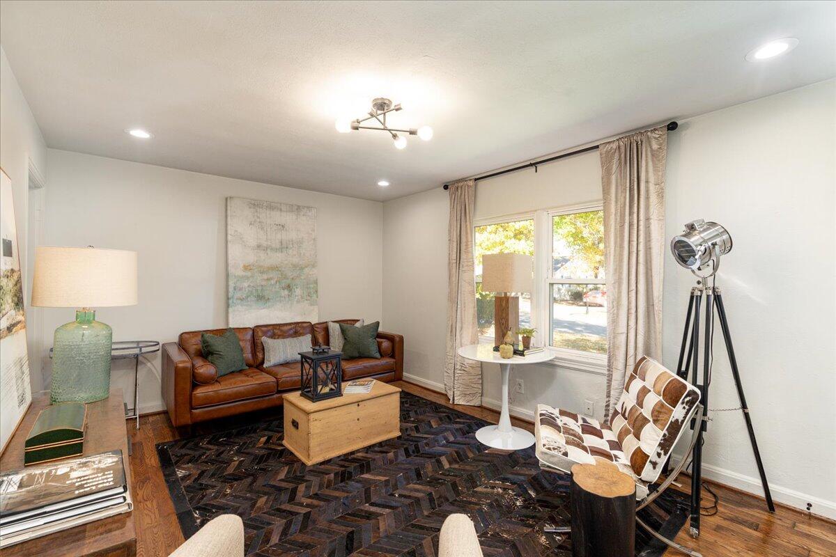 3963 Birmingham Drive