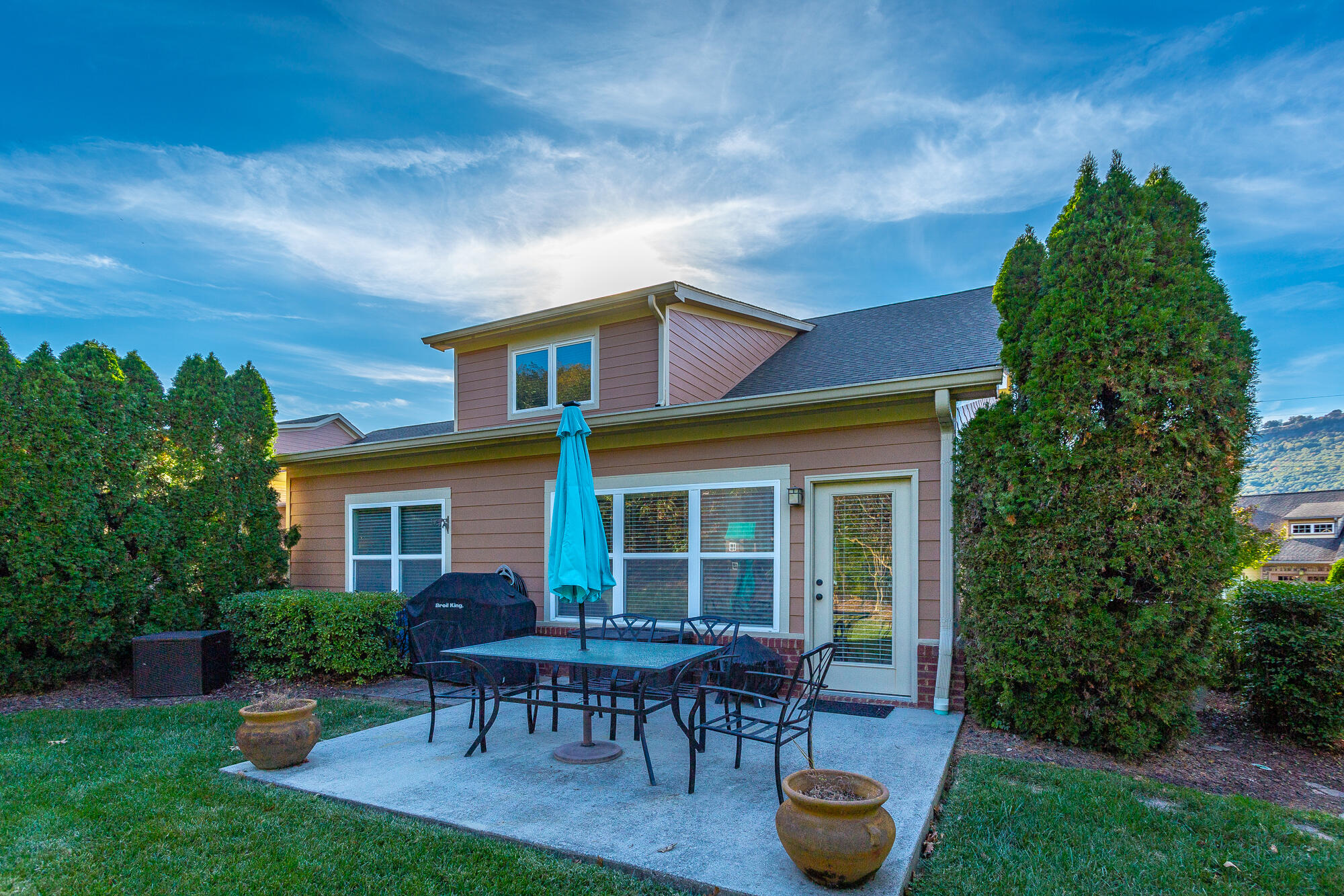 1126 Saddlebrook Drive
