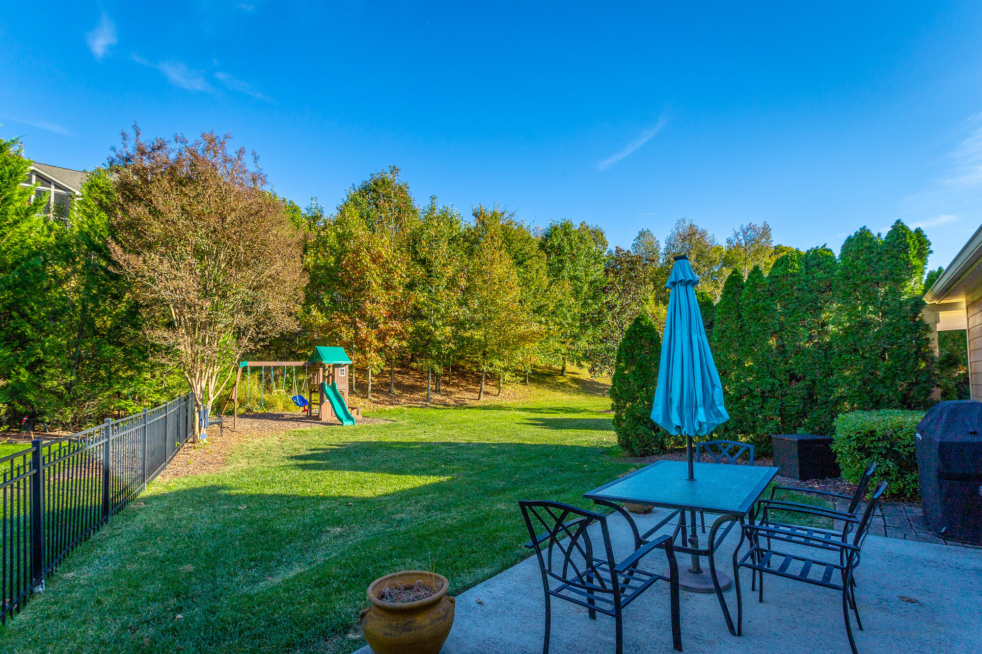 1126 Saddlebrook Drive