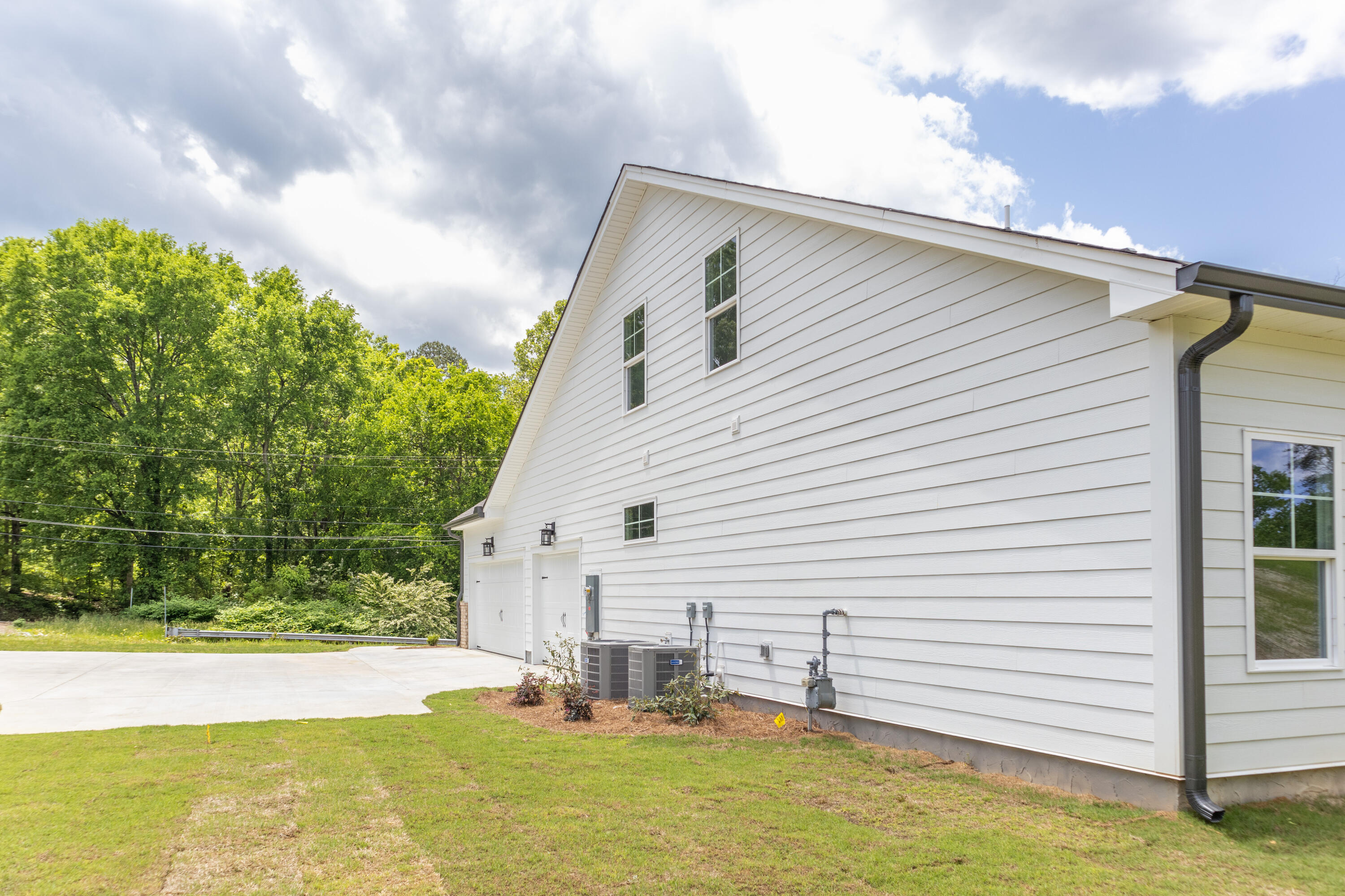 10932 Hixson Pike, 106
