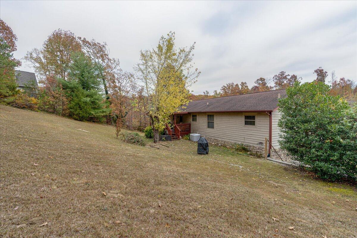6925 Short Tail Springs Road