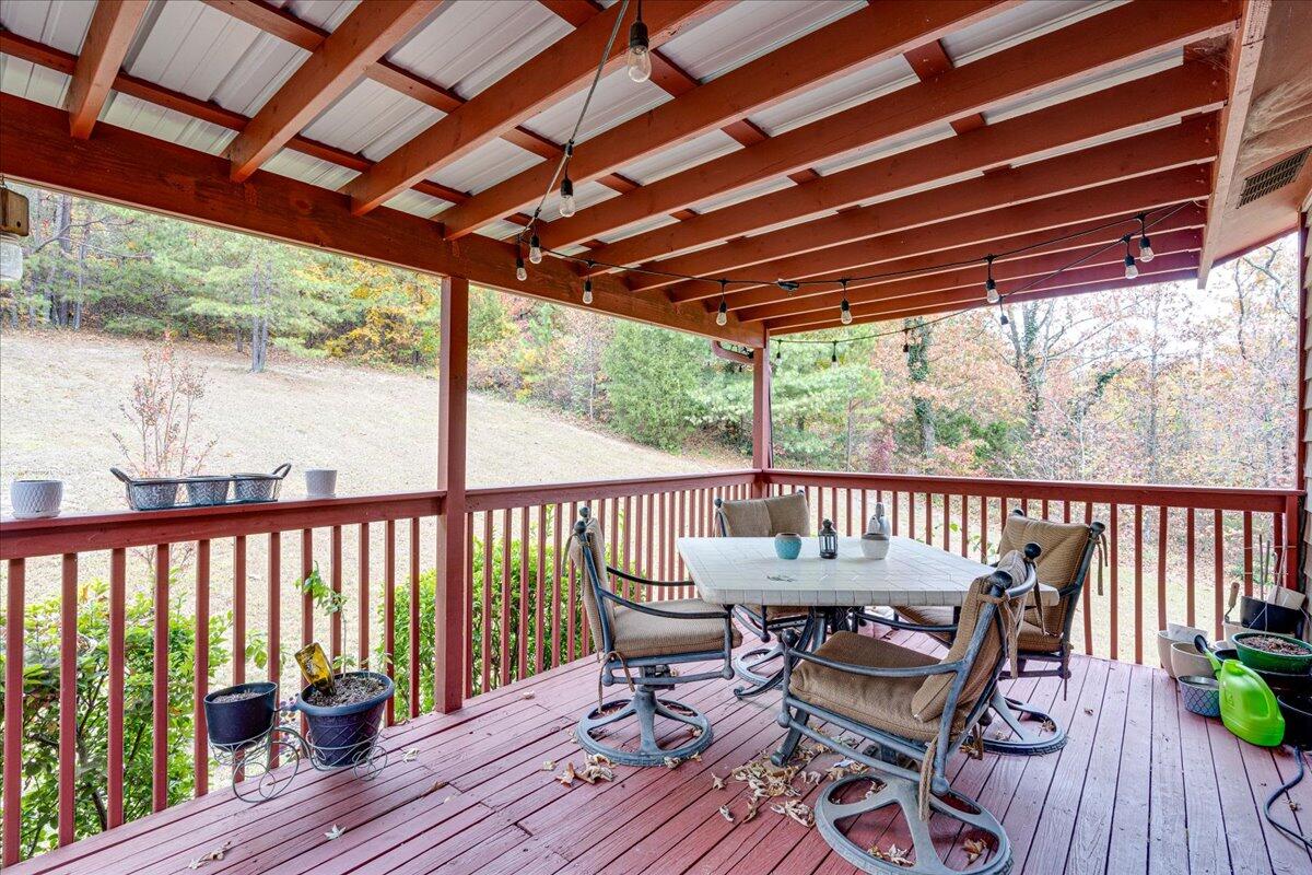 6925 Short Tail Springs Road