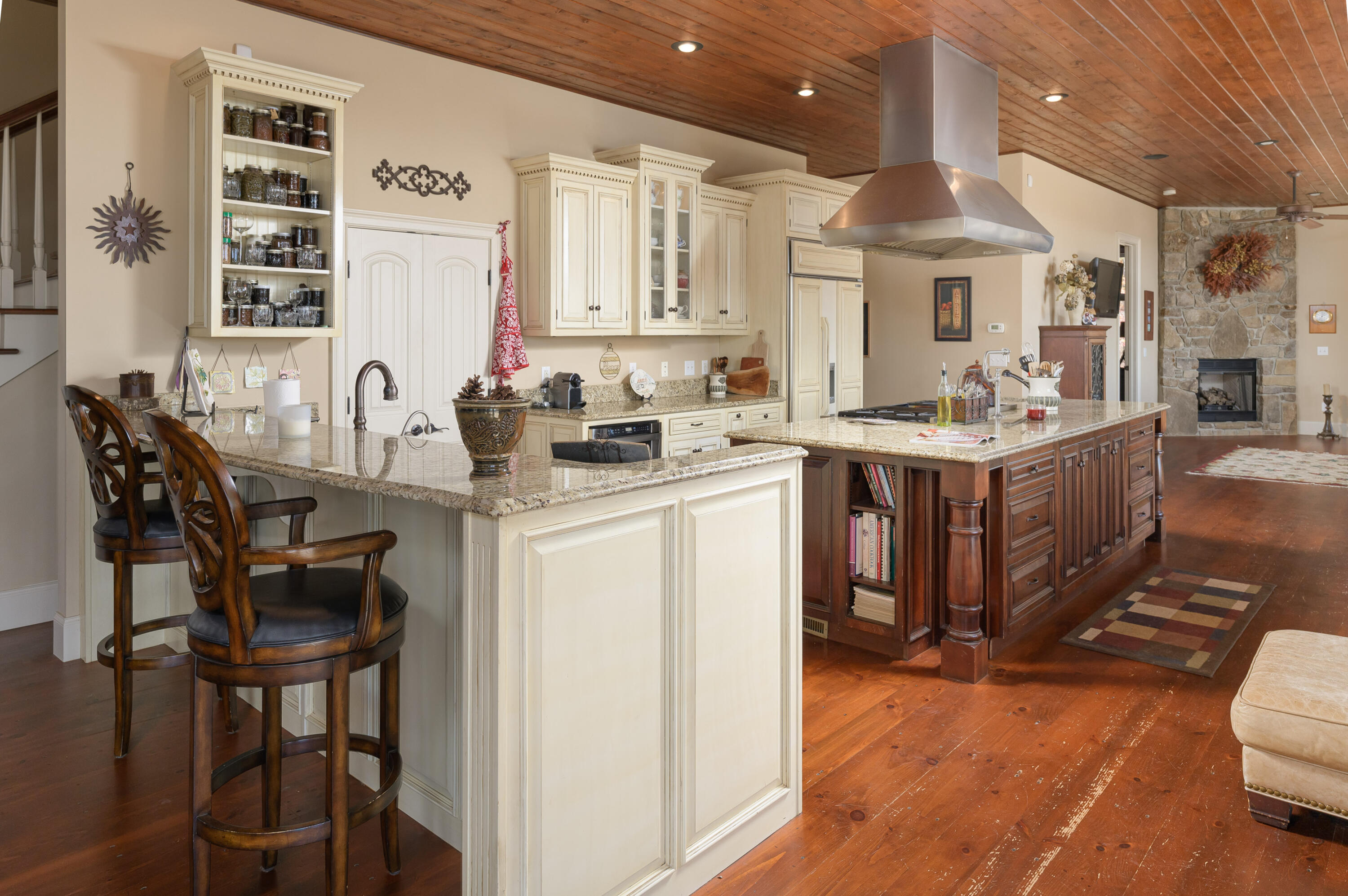 346 Deer Point Drive