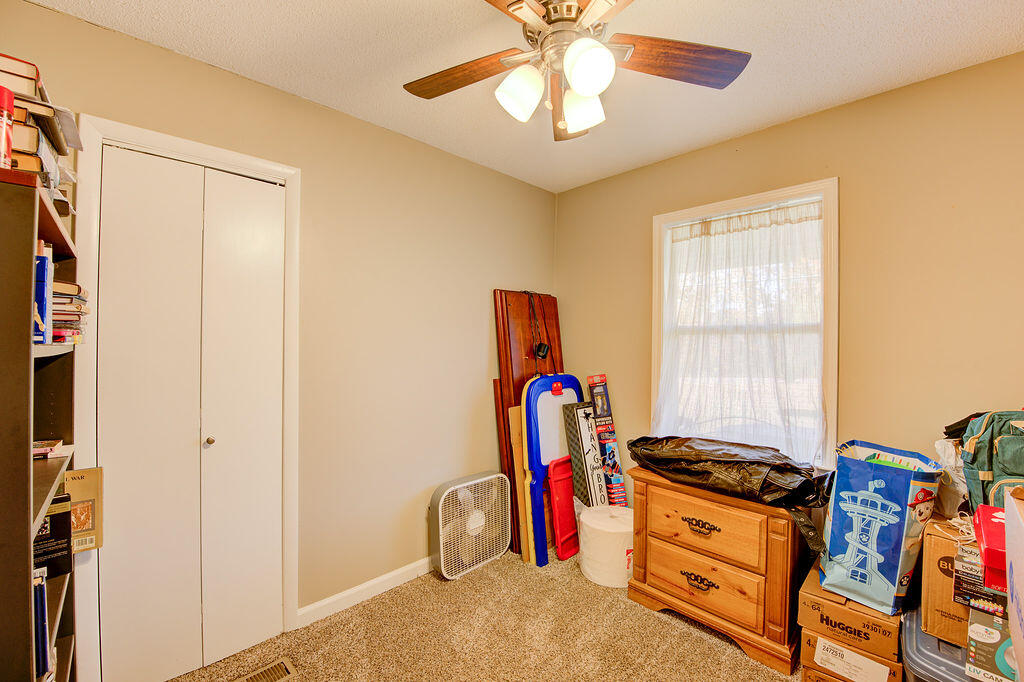 1075 Boss Road