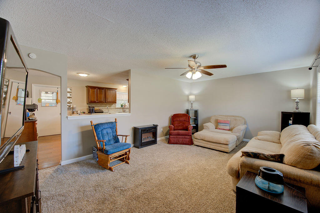 1075 Boss Road