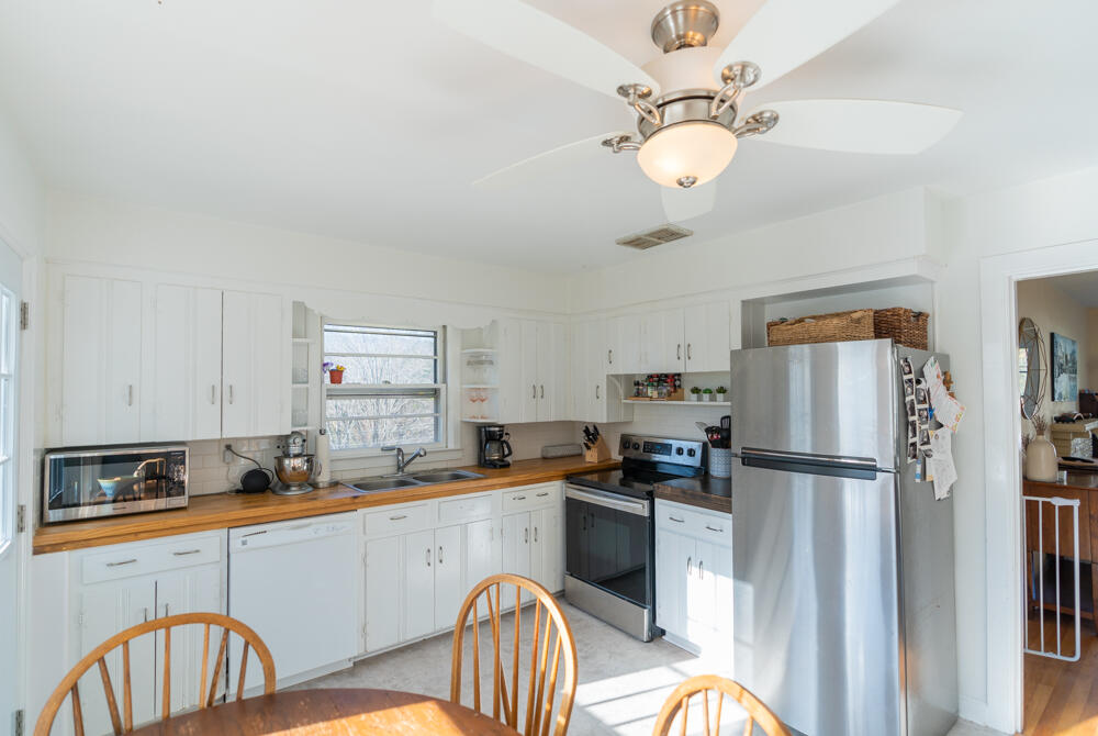 130 Passons Road
