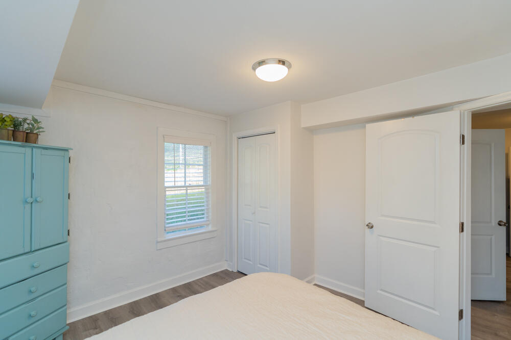130 Passons Road