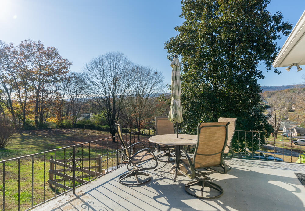 130 Passons Road