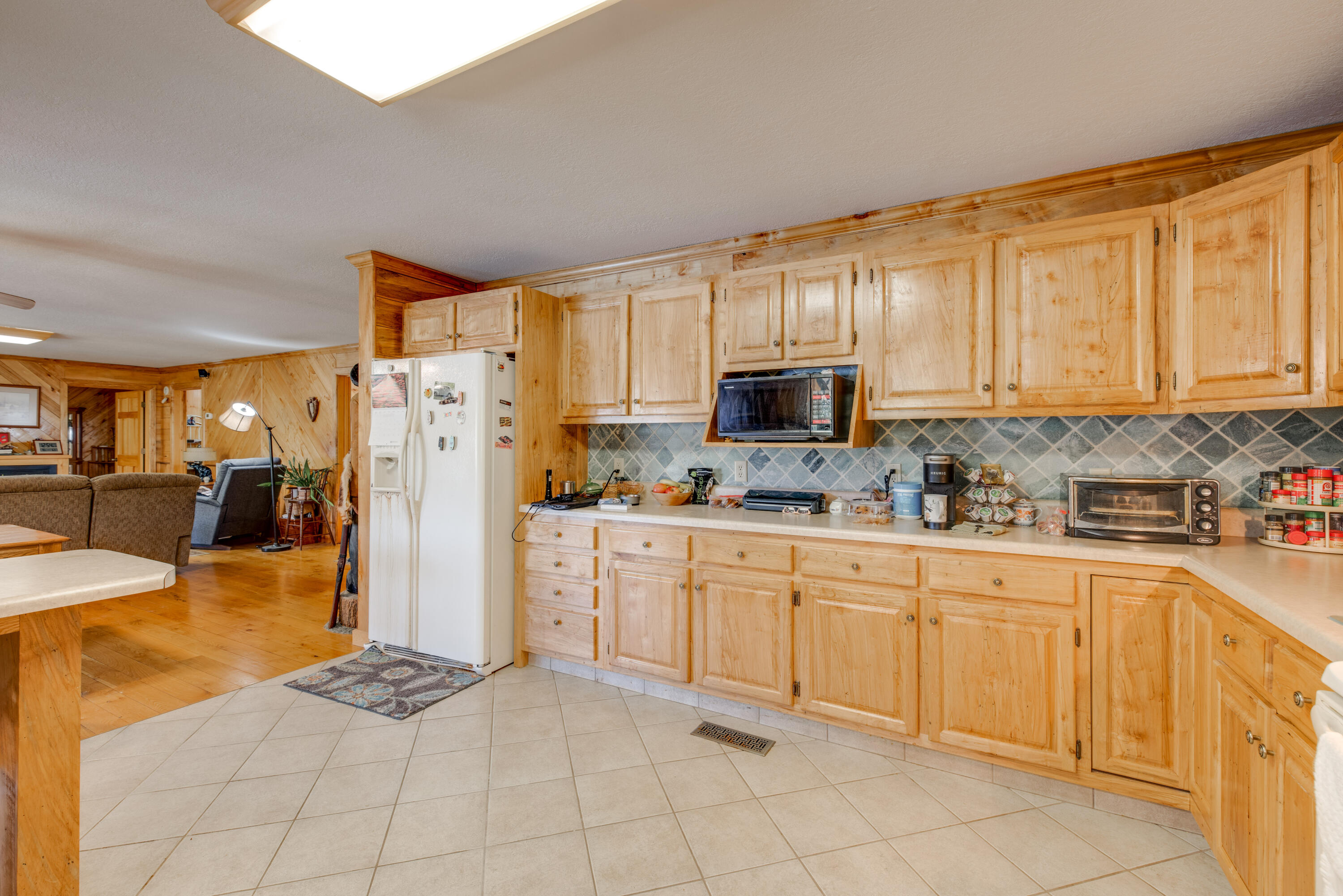 984 Blaine Smith Road