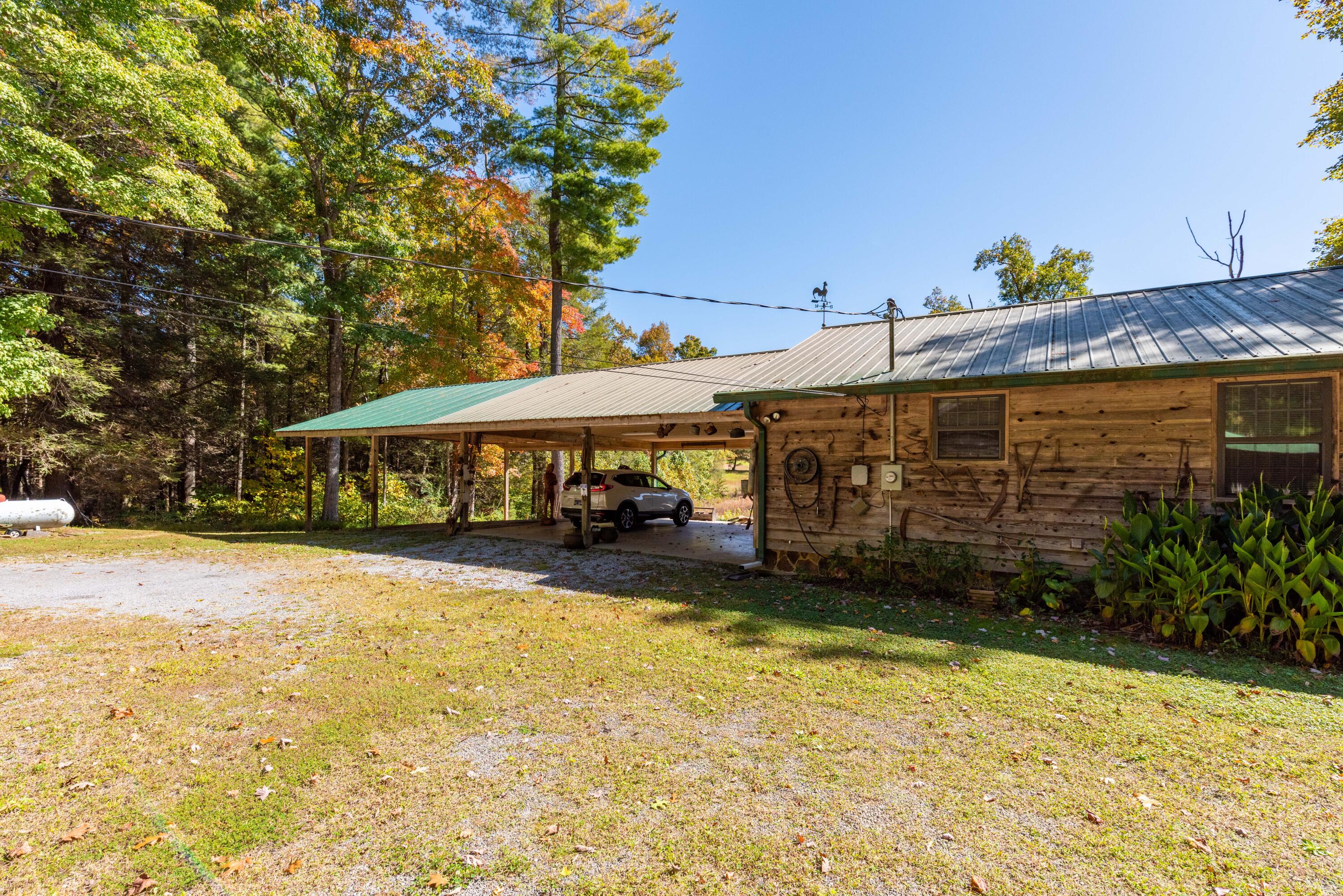 984 Blaine Smith Road
