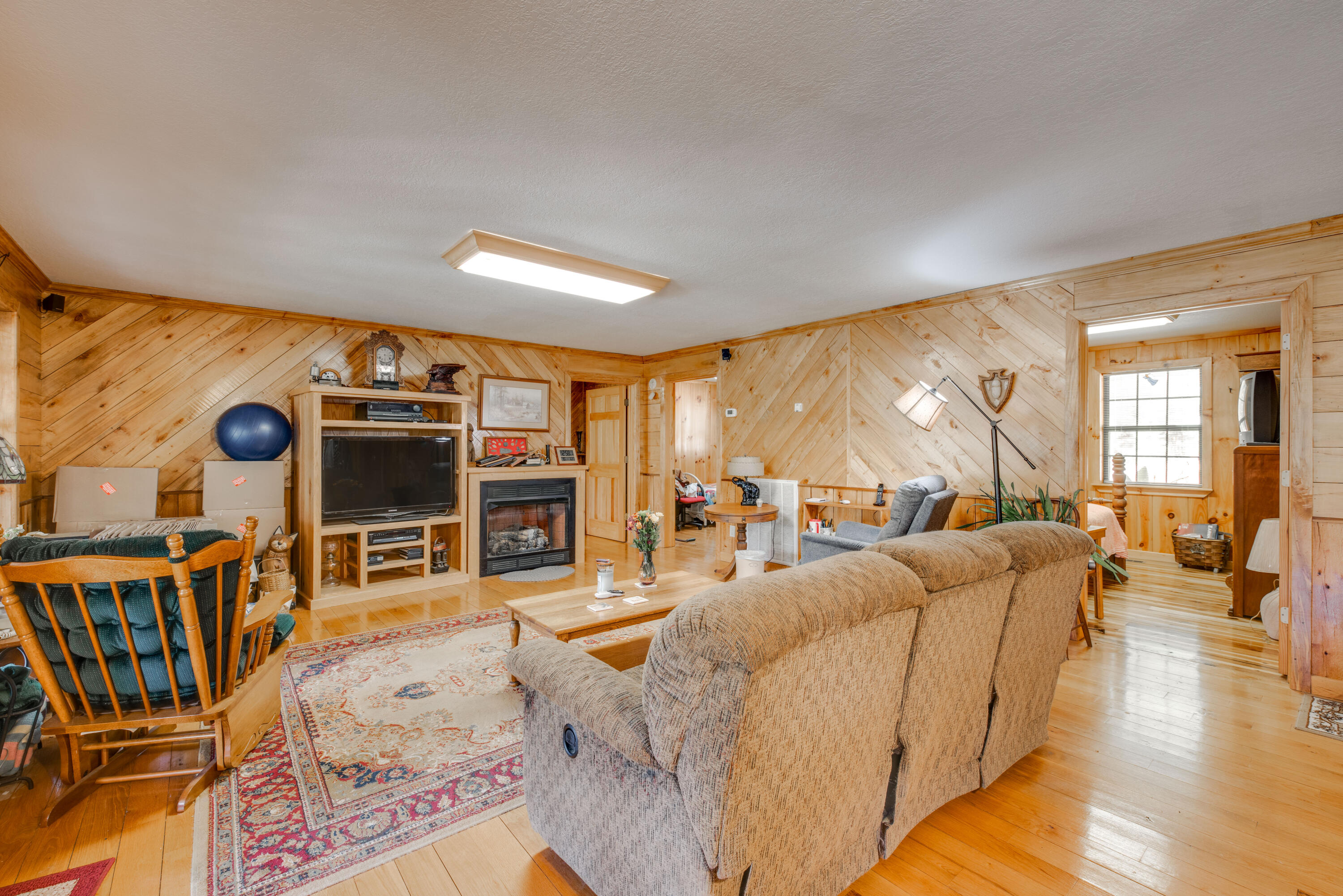 984 Blaine Smith Road