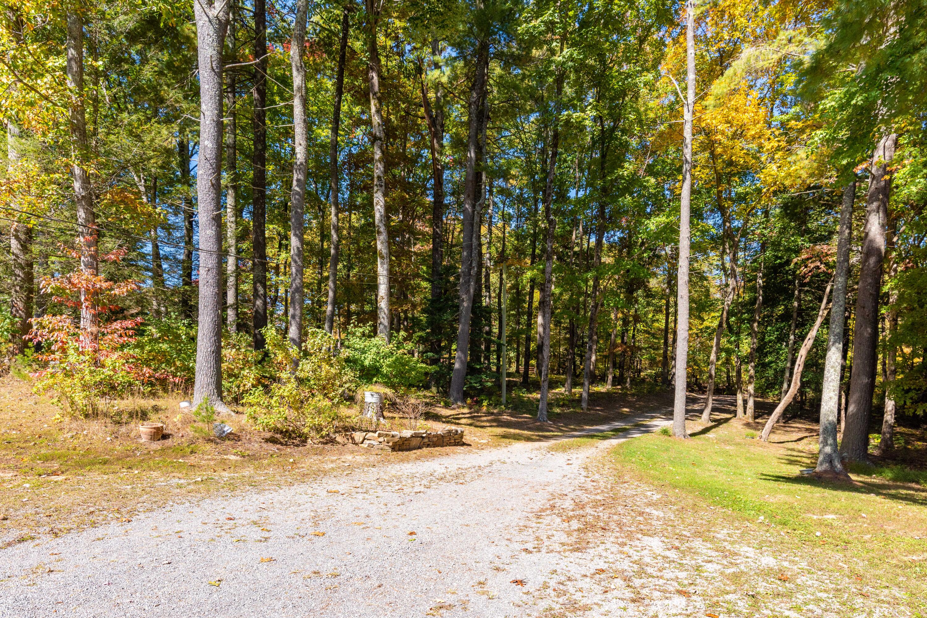 984 Blaine Smith Road