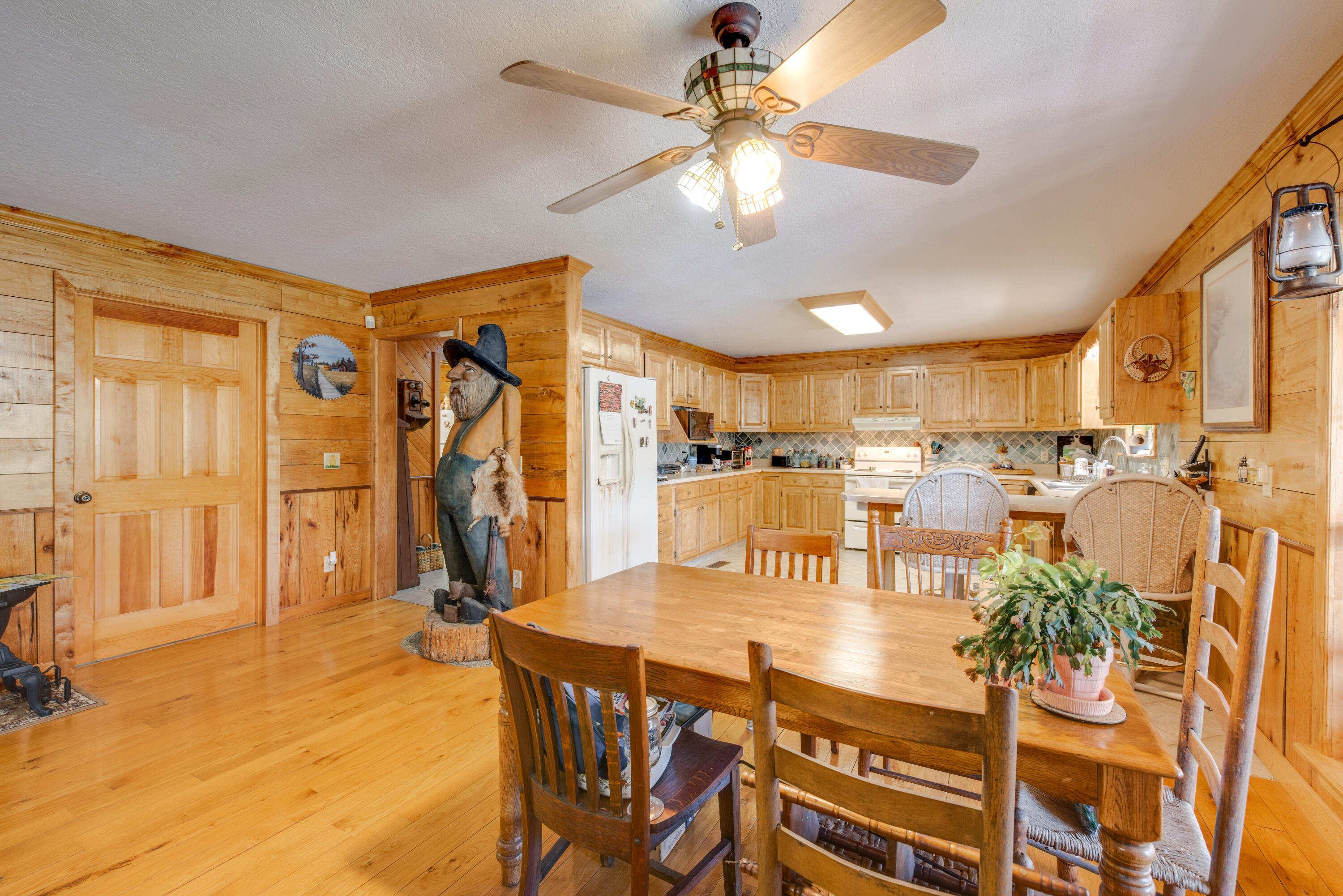 984 Blaine Smith Road