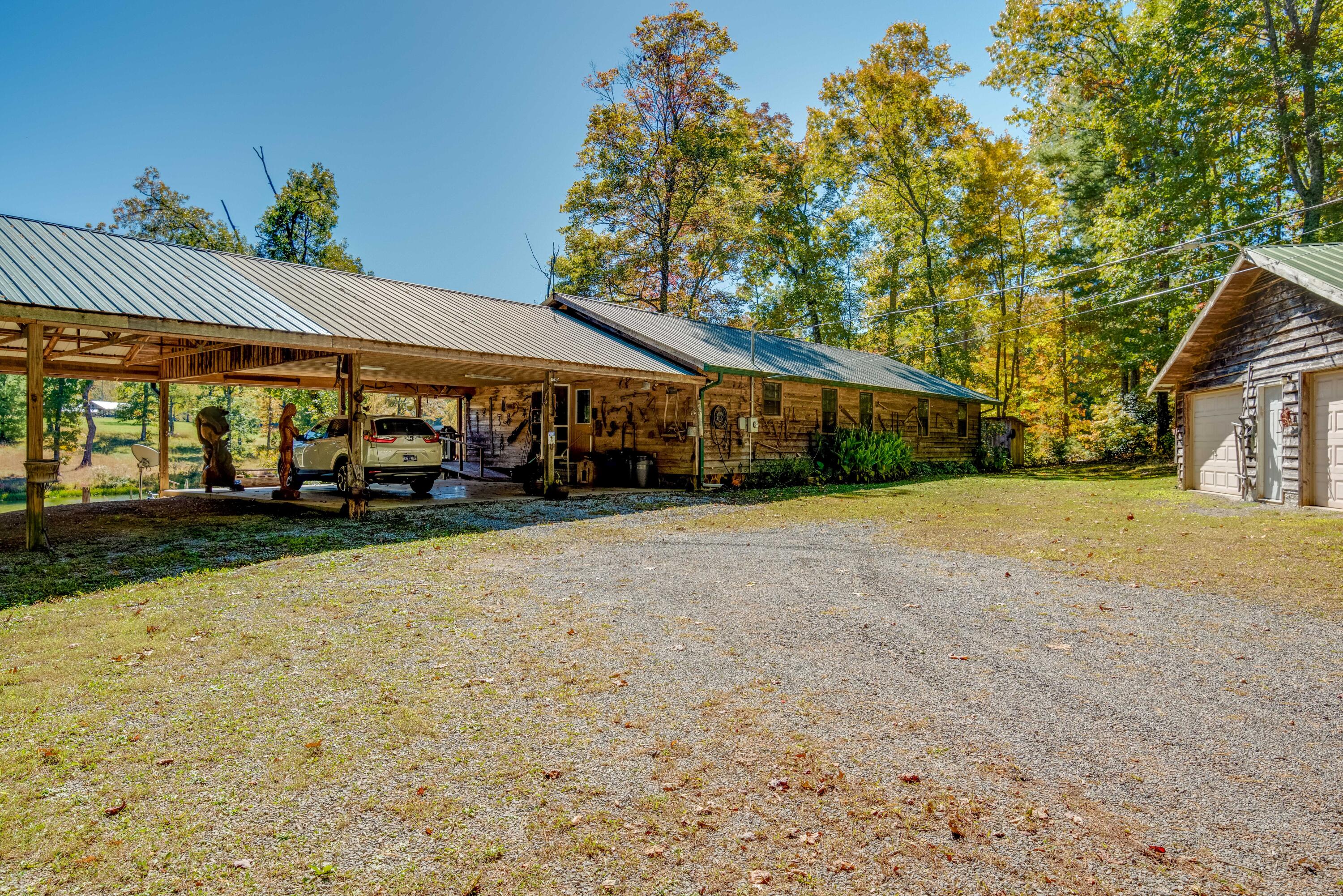 984 Blaine Smith Road