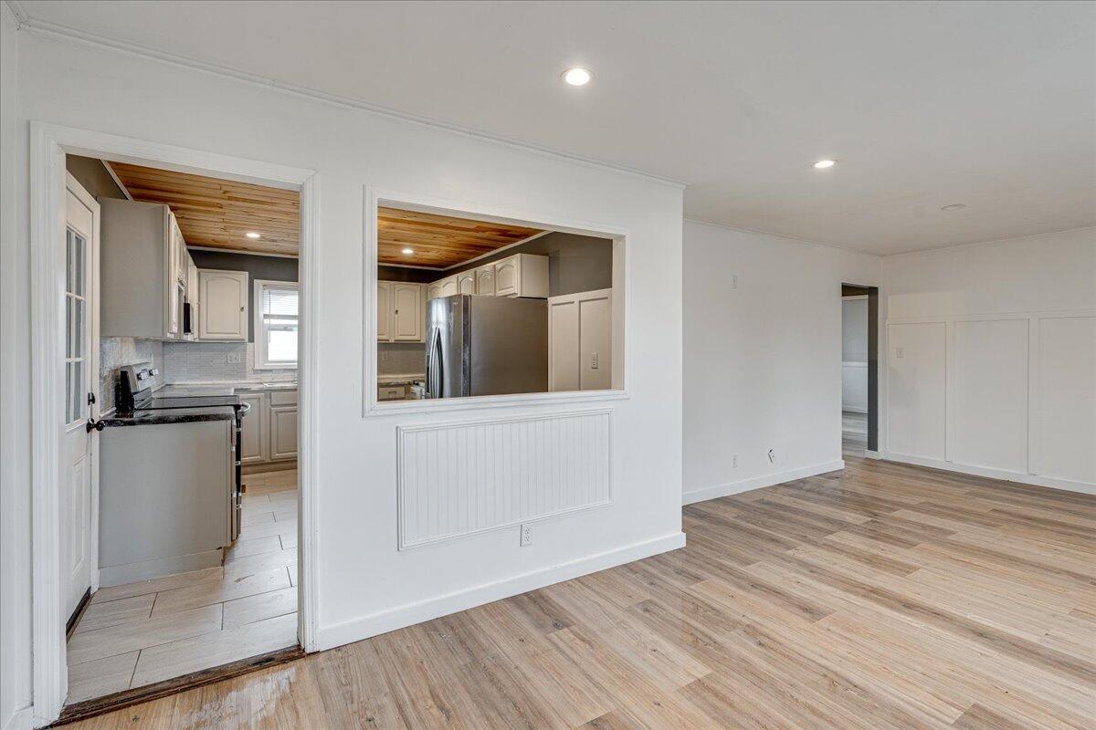 4828 Hal Drive