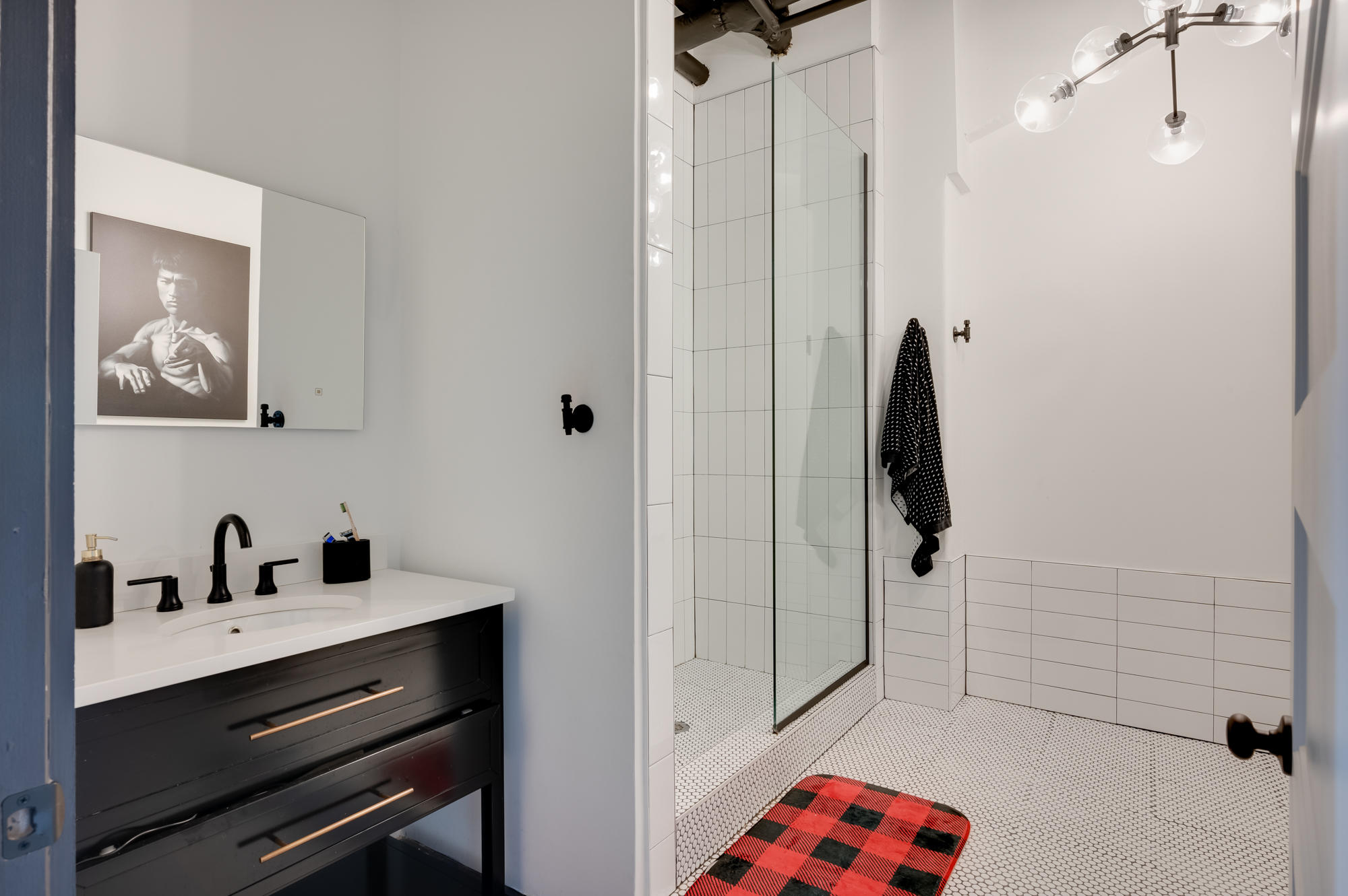 1301 Market Street, #209