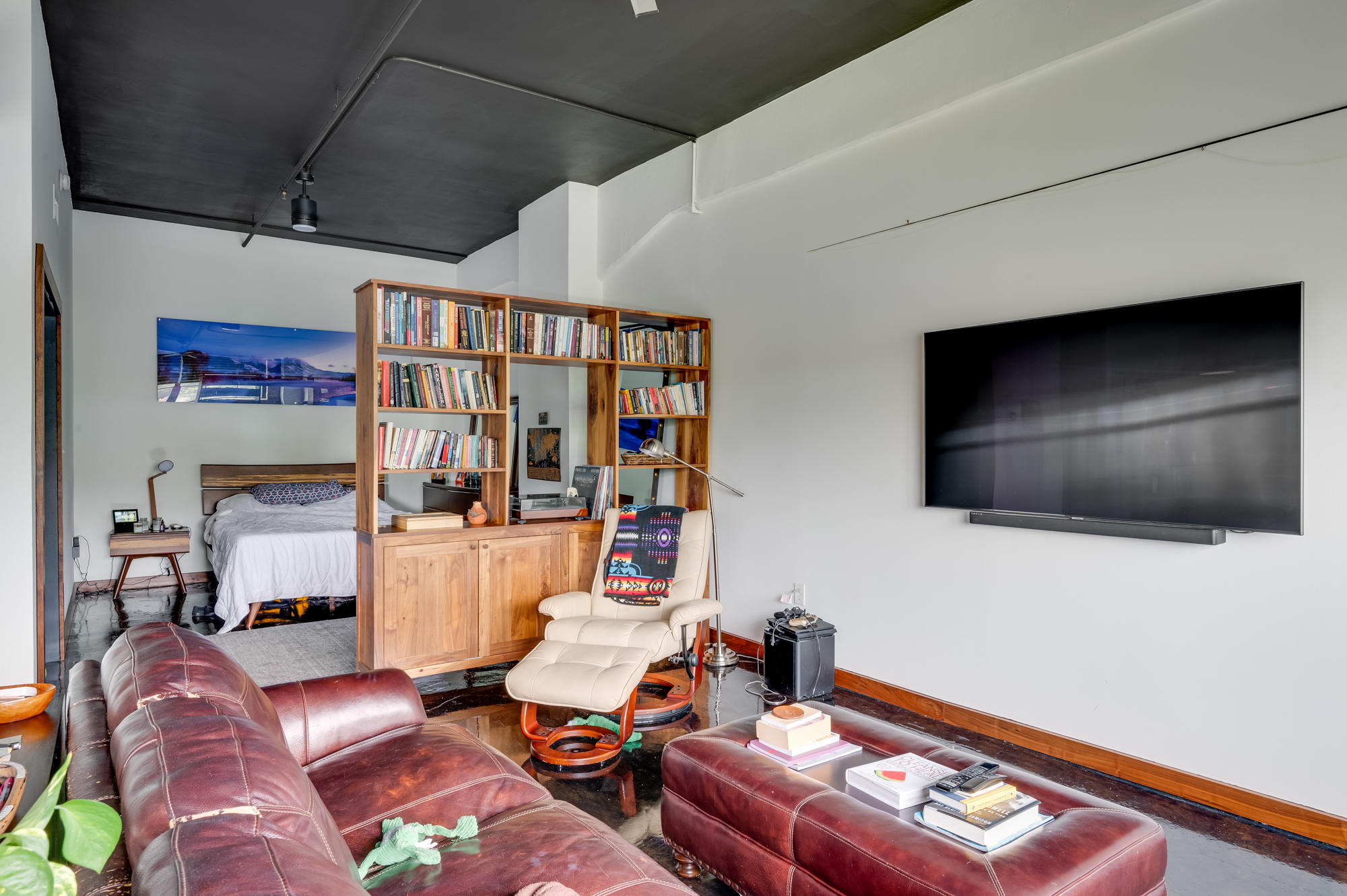 1301 Market Street, #209