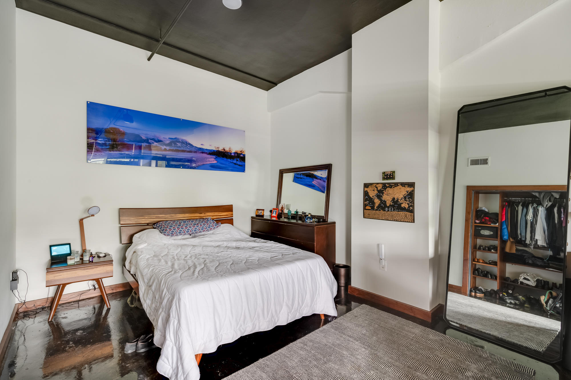 1301 Market Street, #209