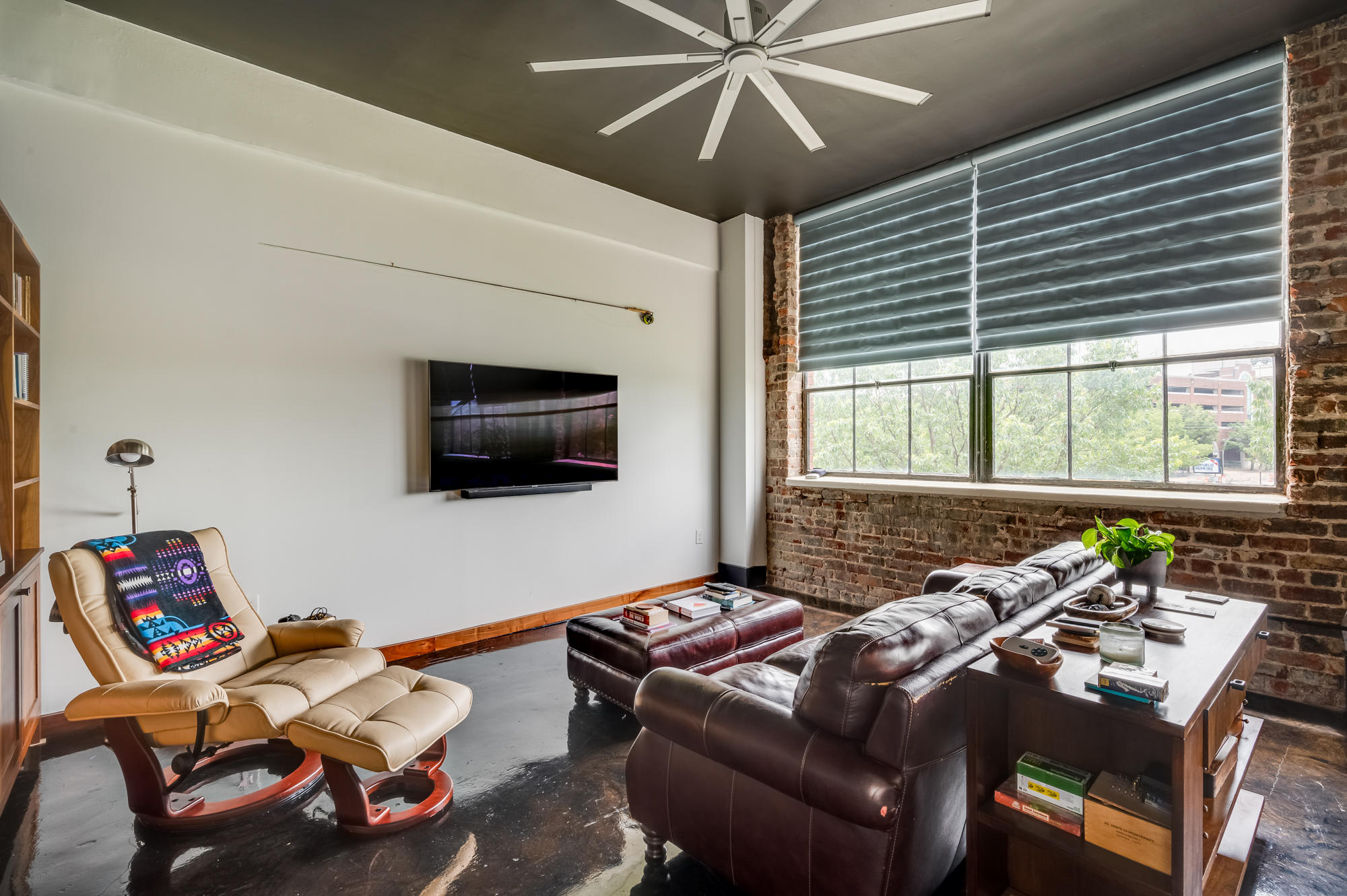 1301 Market Street, #209