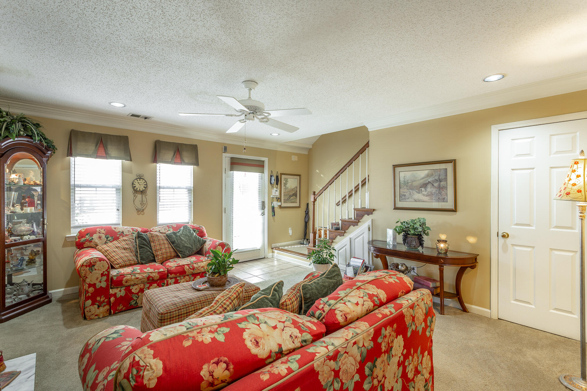 956 Gorge View Lane