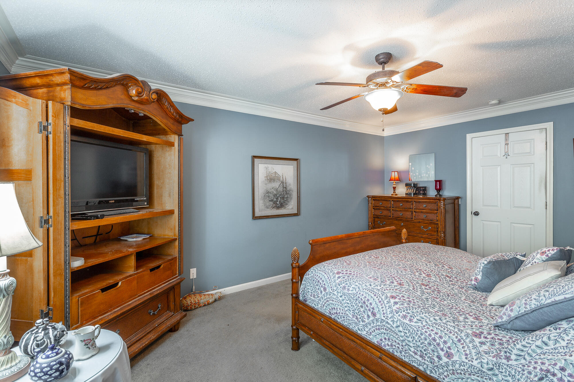 956 Gorge View Lane