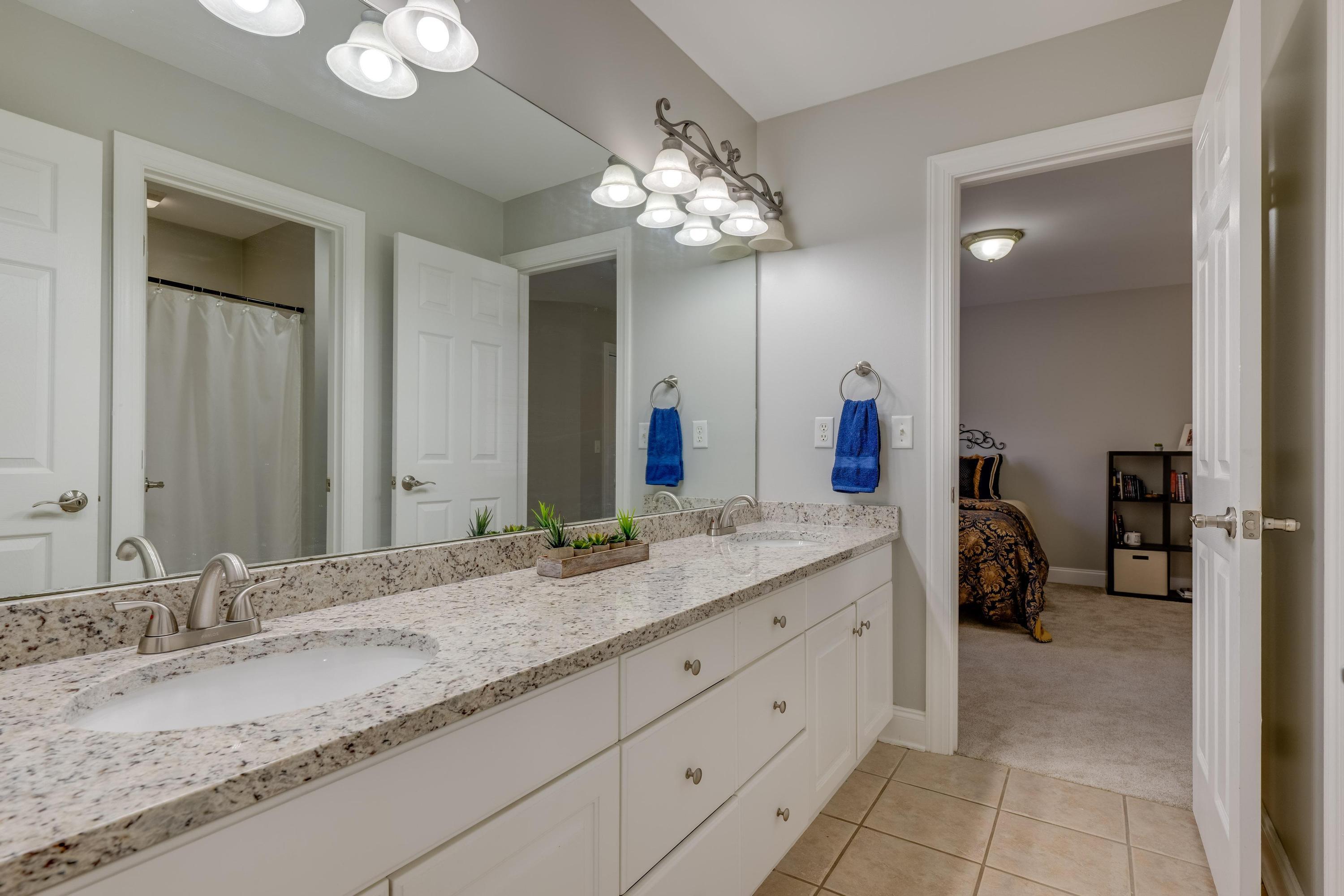 5625 Mountain Breeze Drive