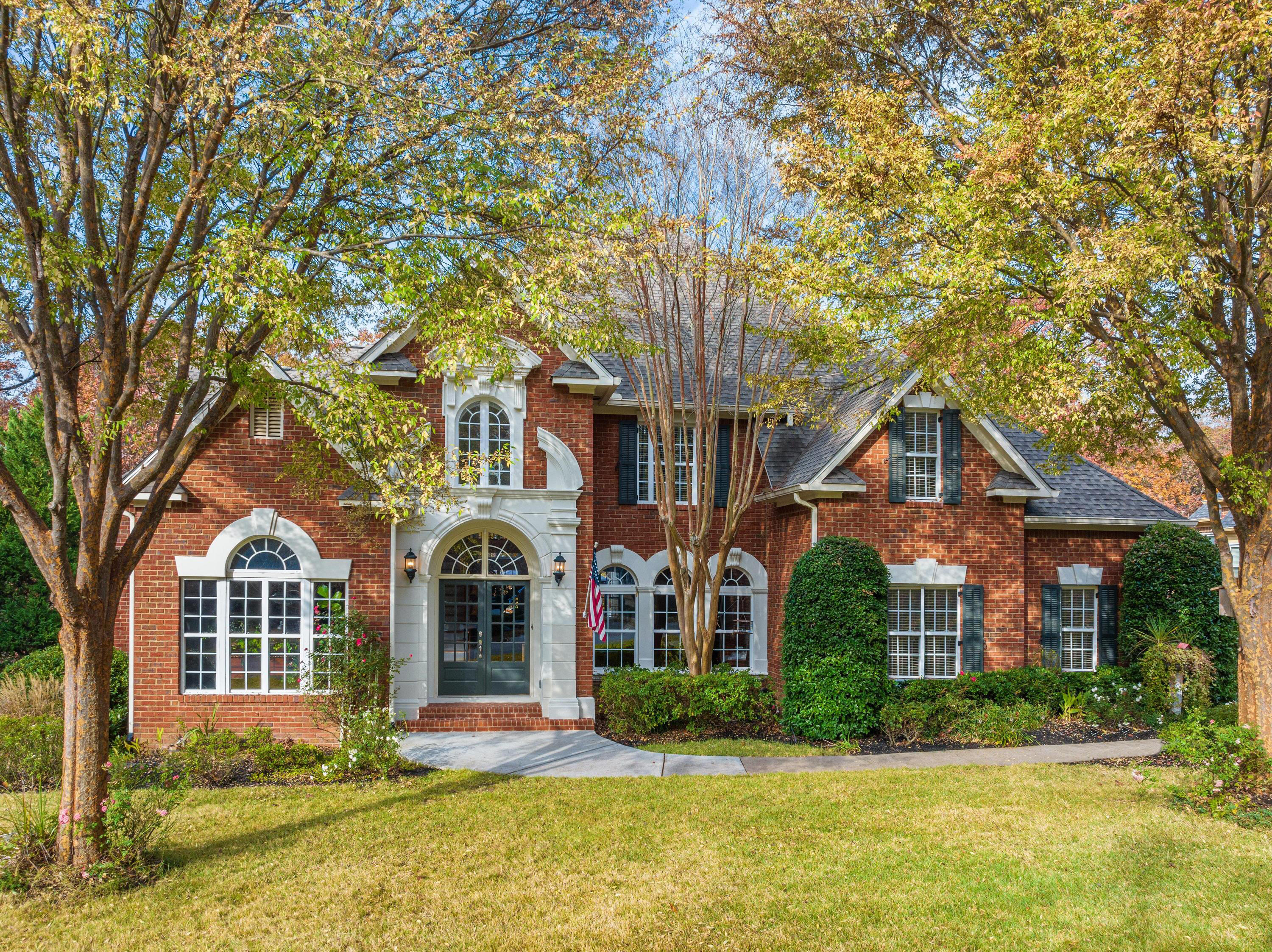 5625 Mountain Breeze Drive