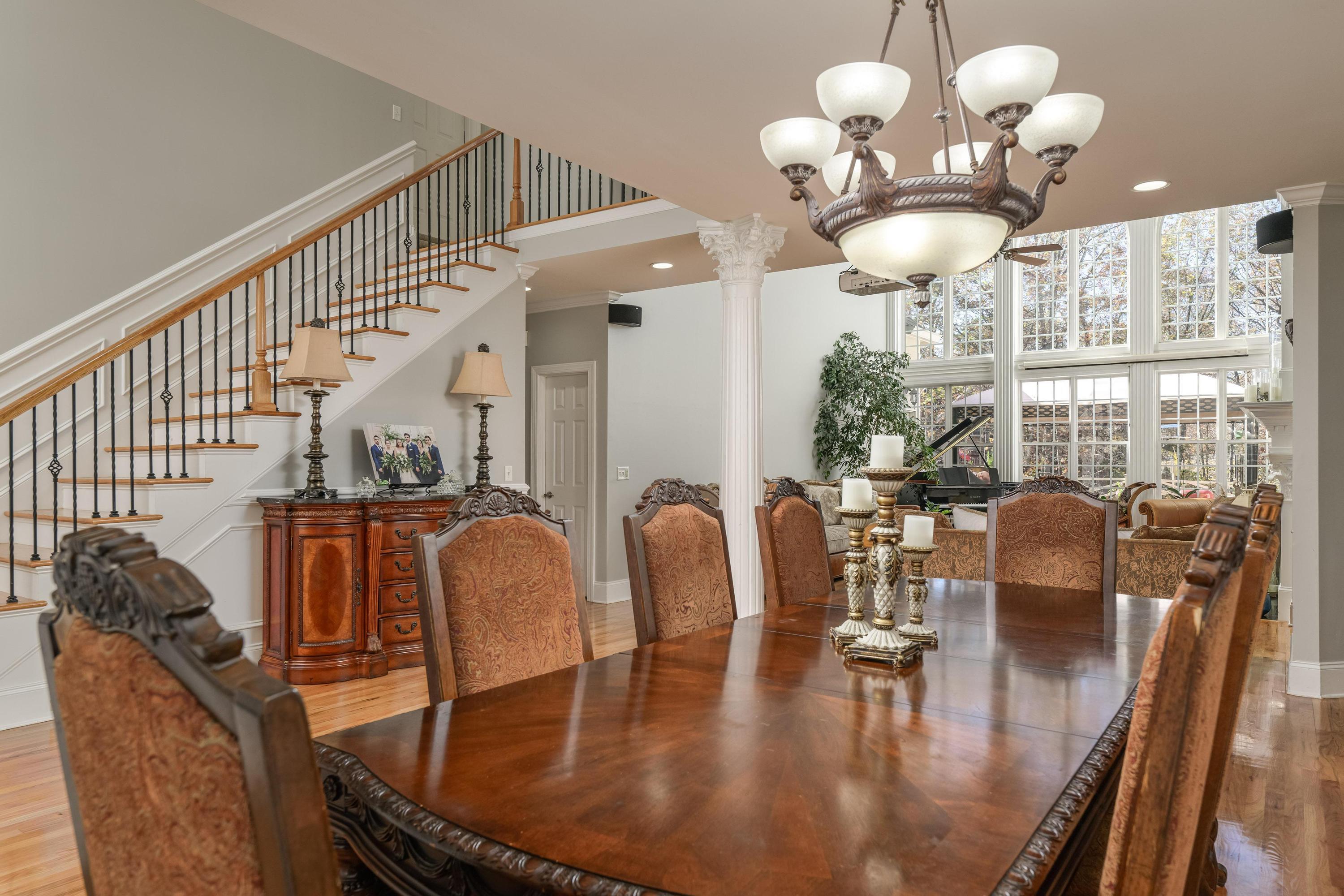 5625 Mountain Breeze Drive