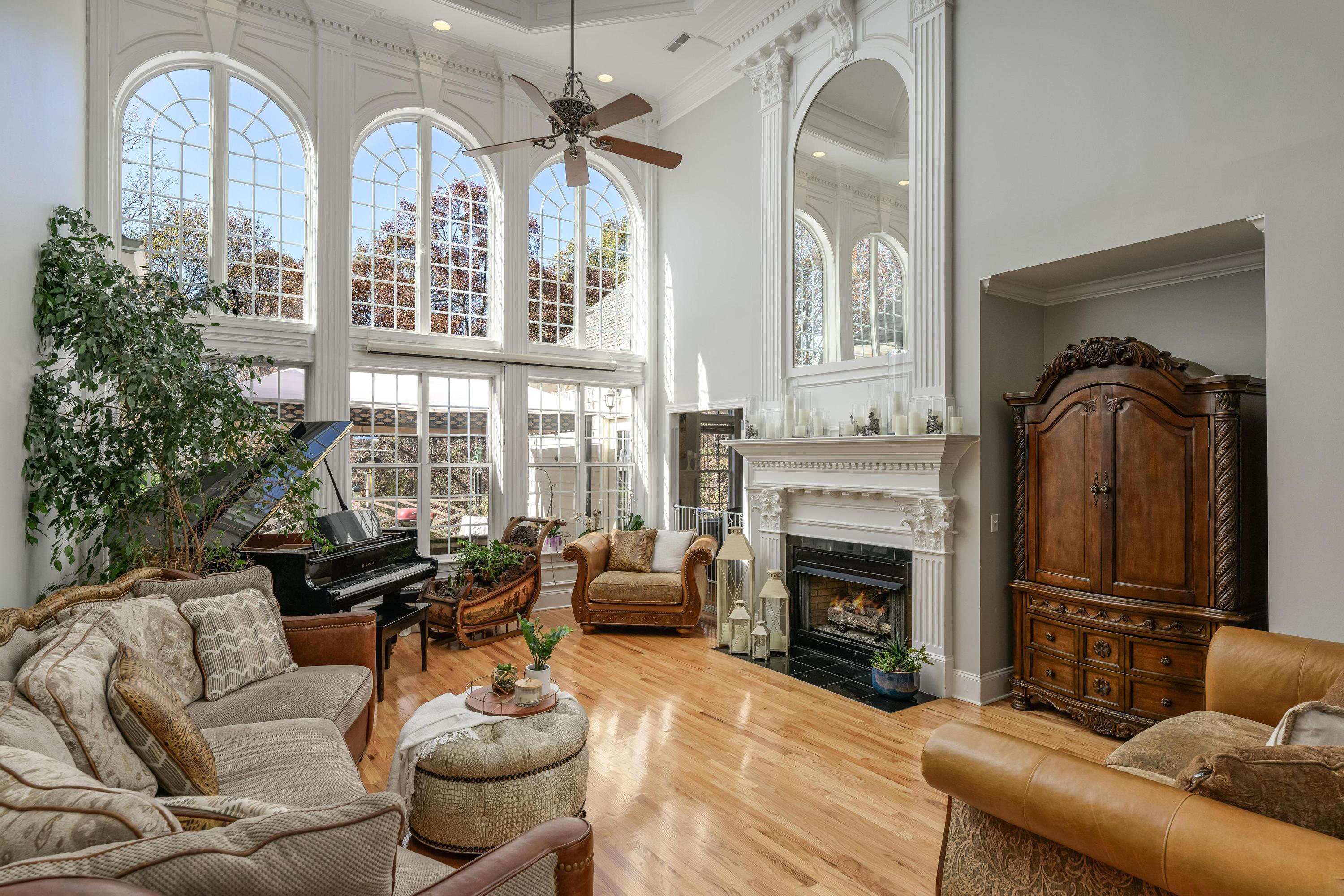 5625 Mountain Breeze Drive