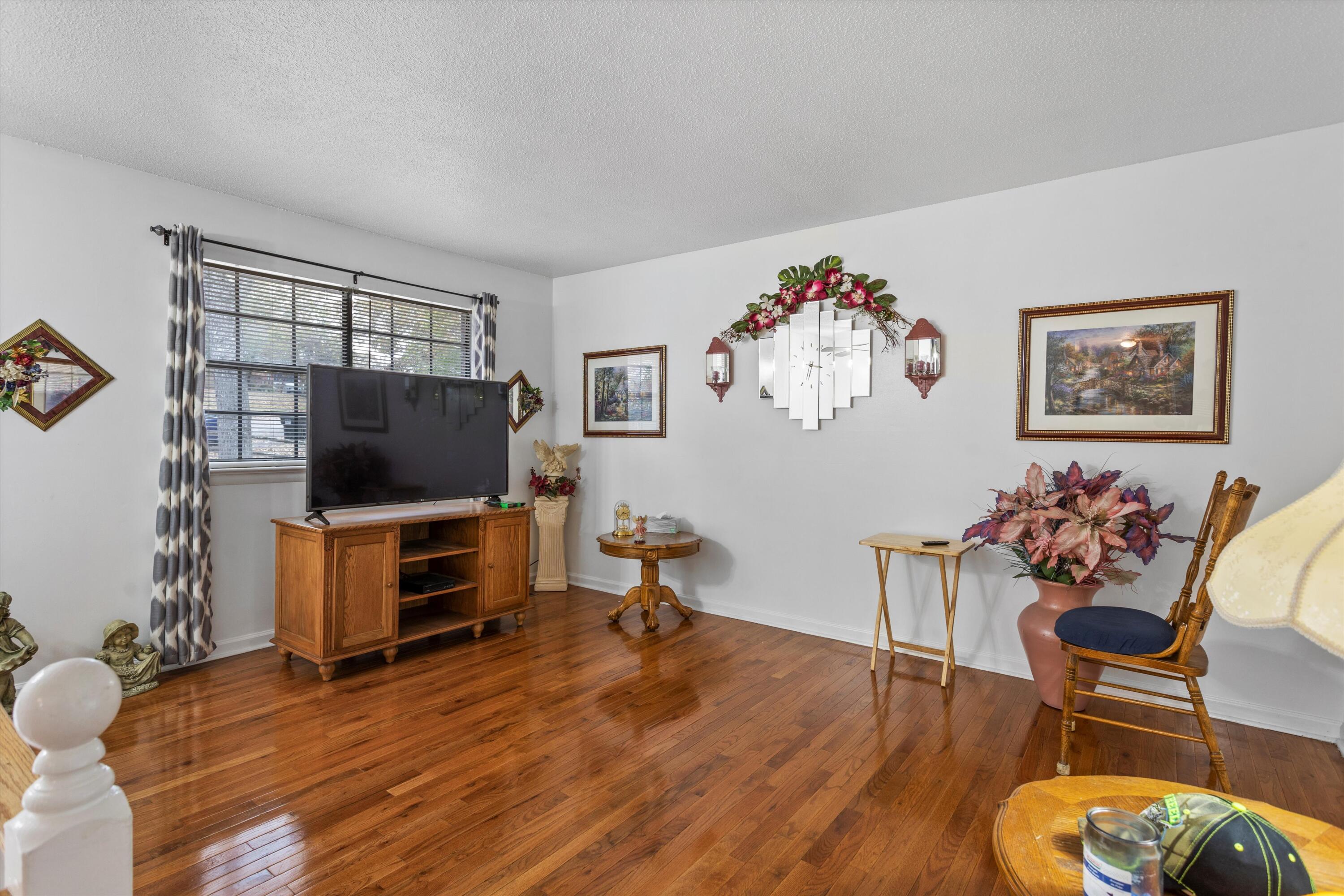 6008 Porter Drive