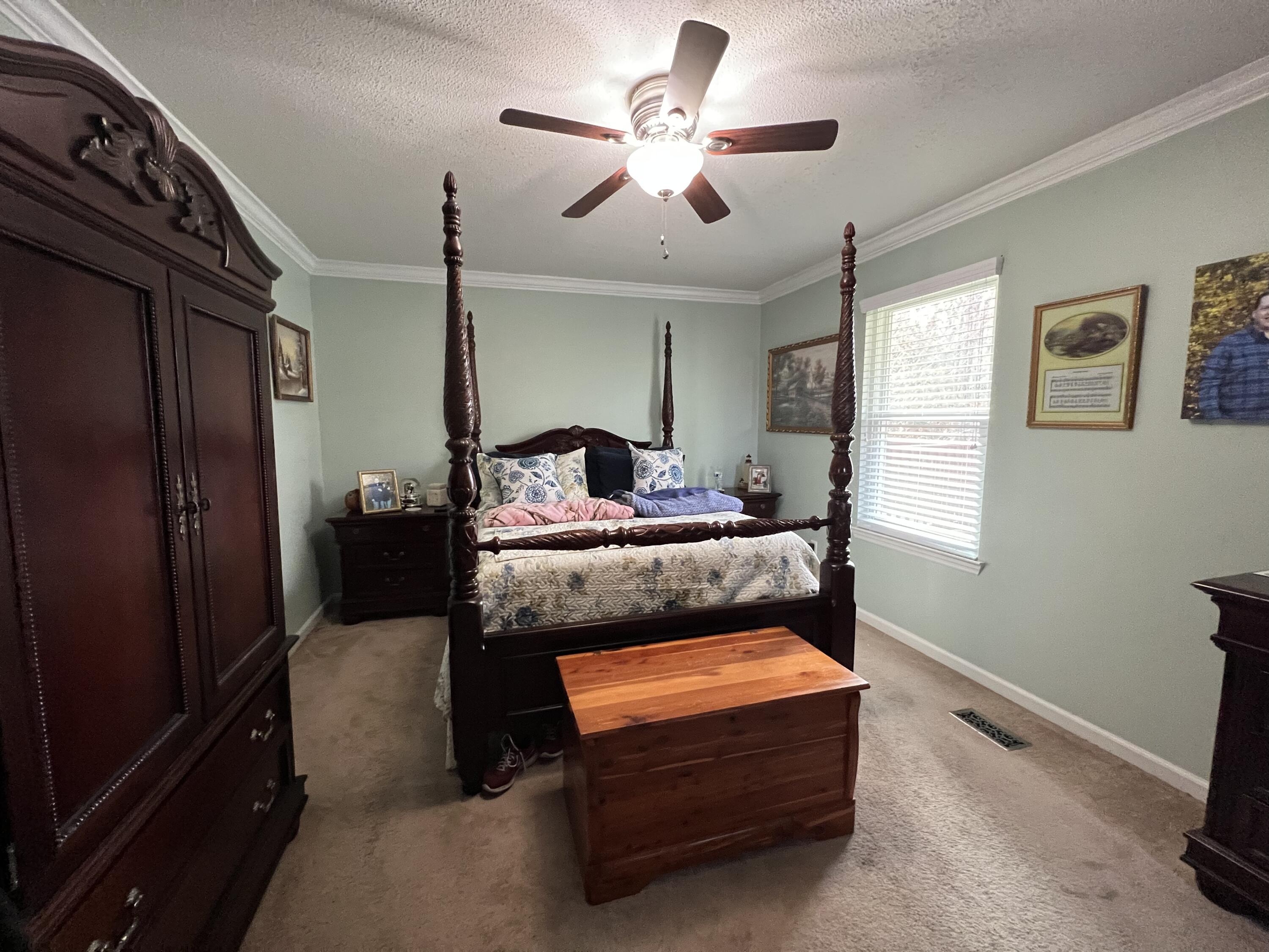 101 Crest Circle