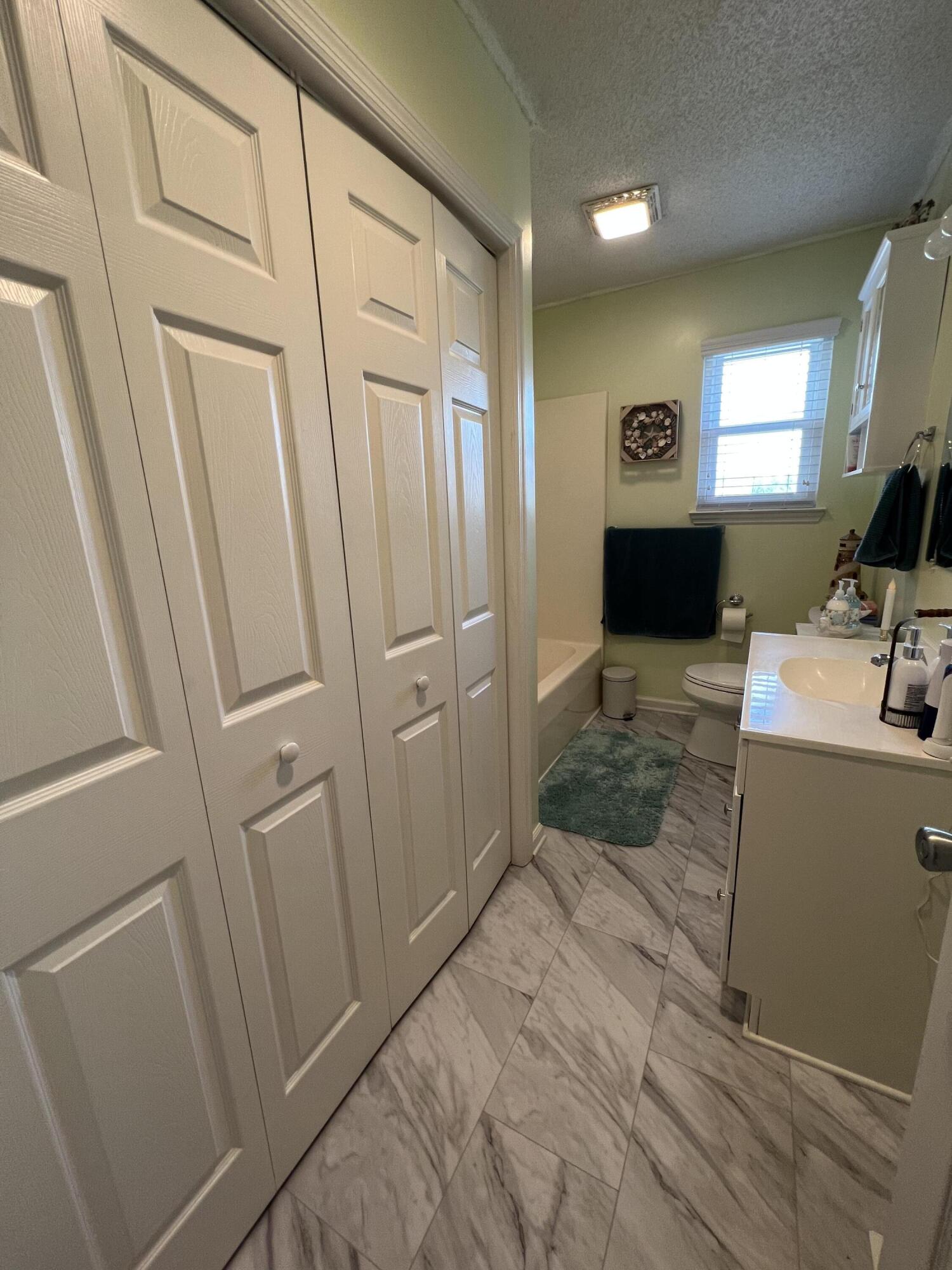 101 Crest Circle