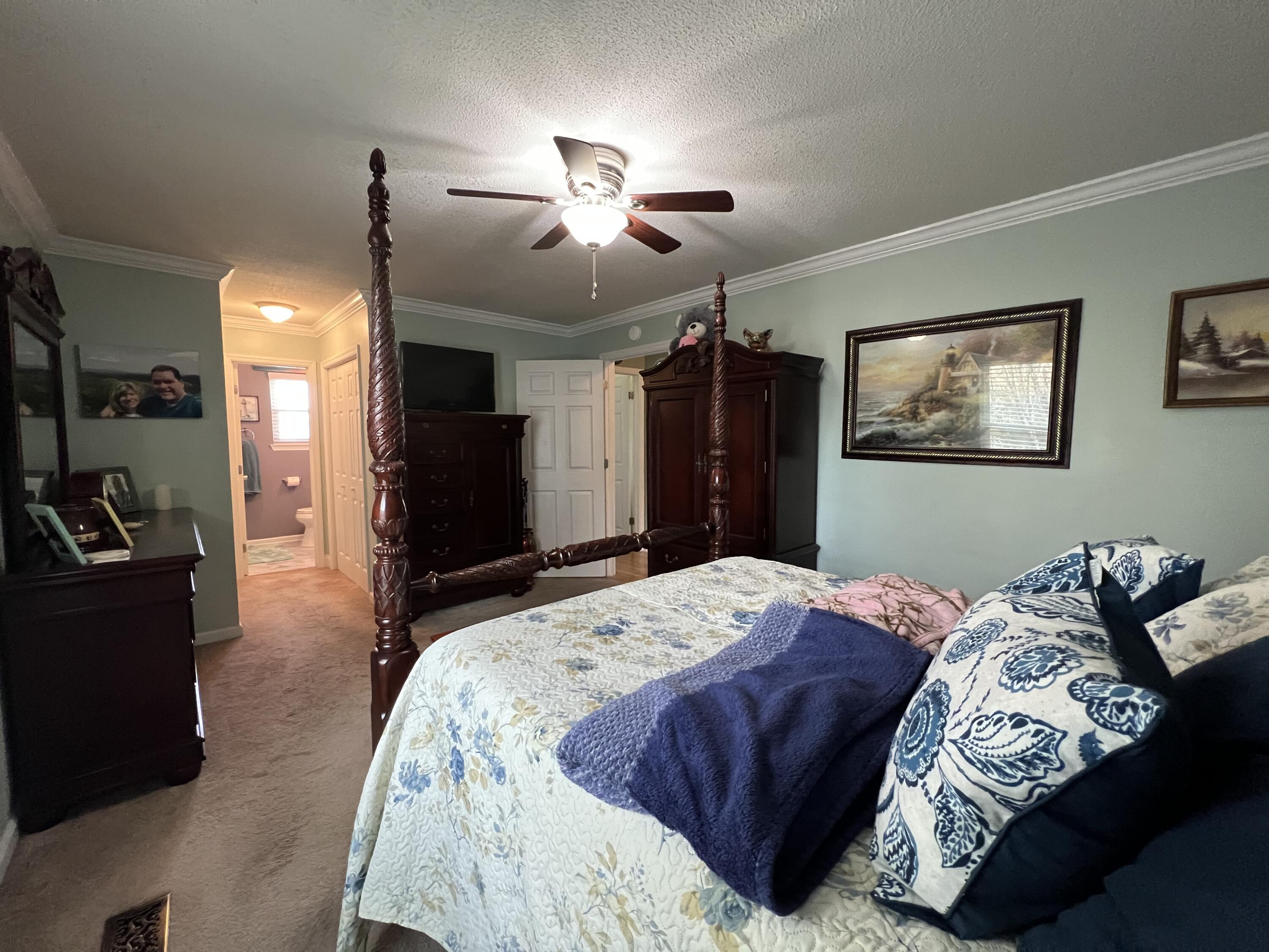 101 Crest Circle