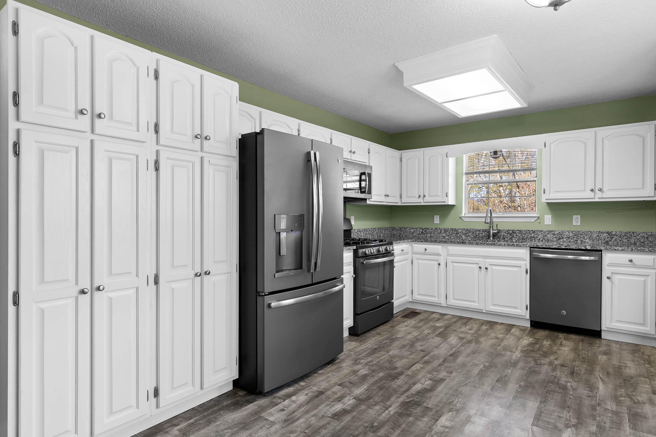 7718 Sandalwood Heights Drive