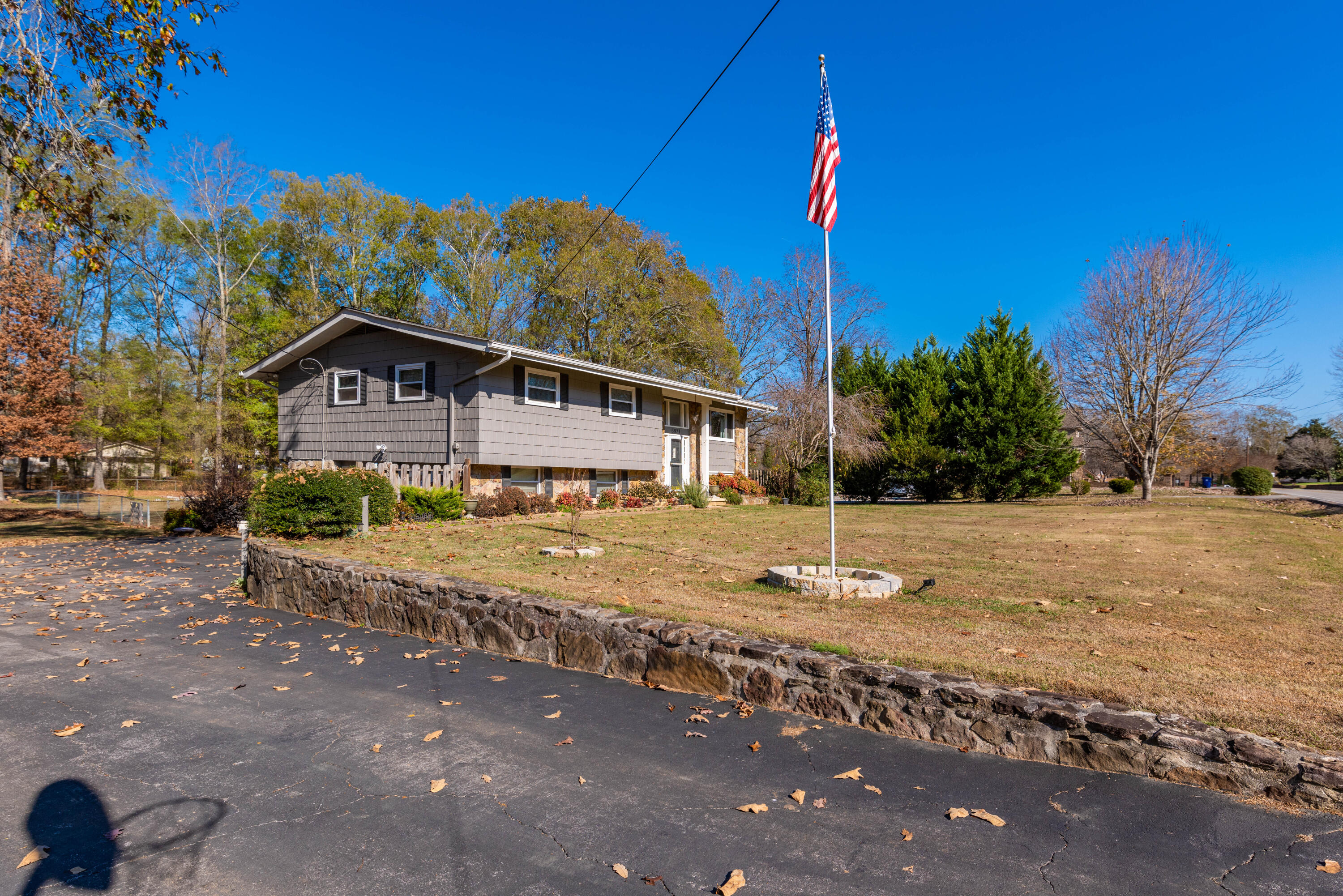 6921 Starlite Road