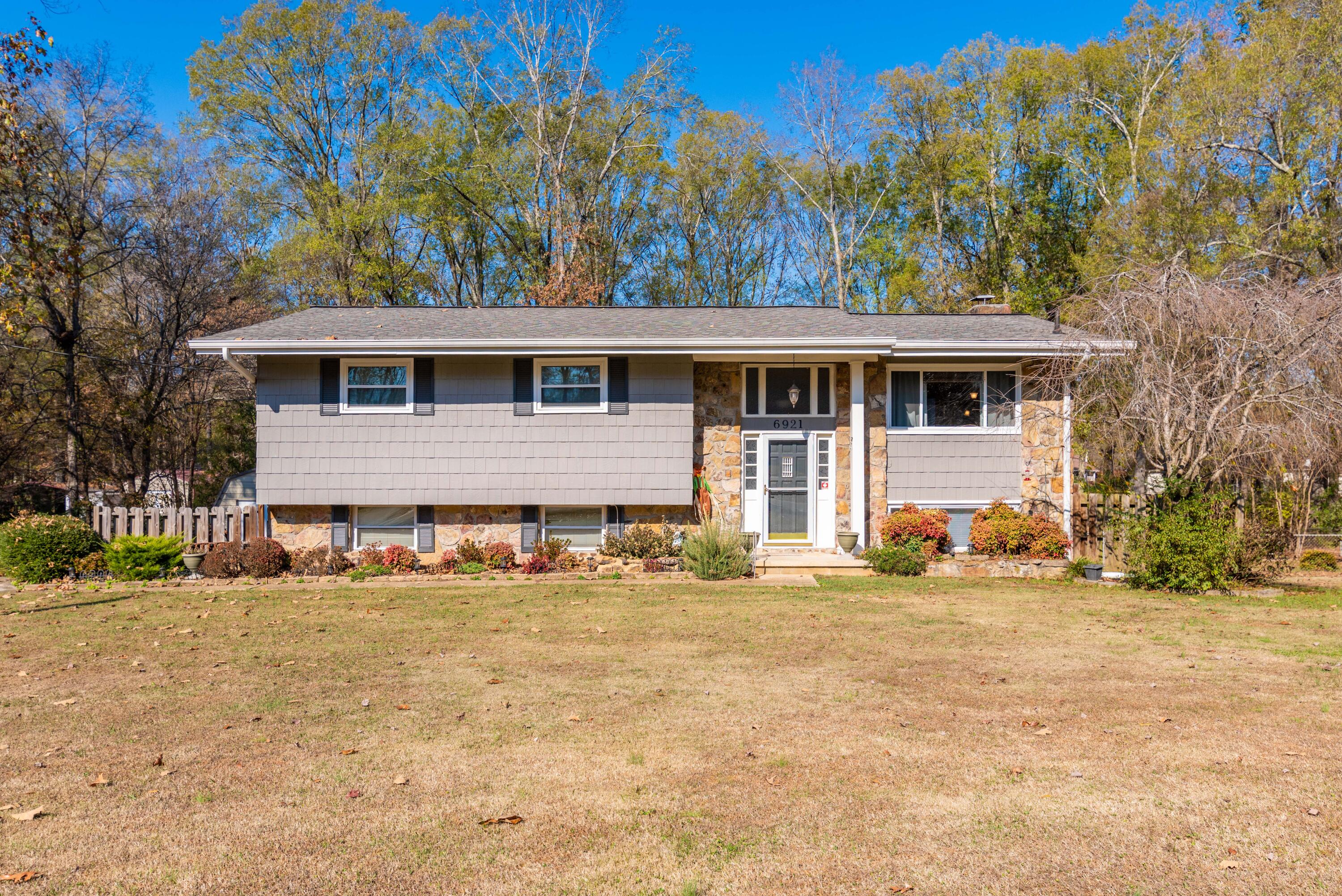 6921 Starlite Road