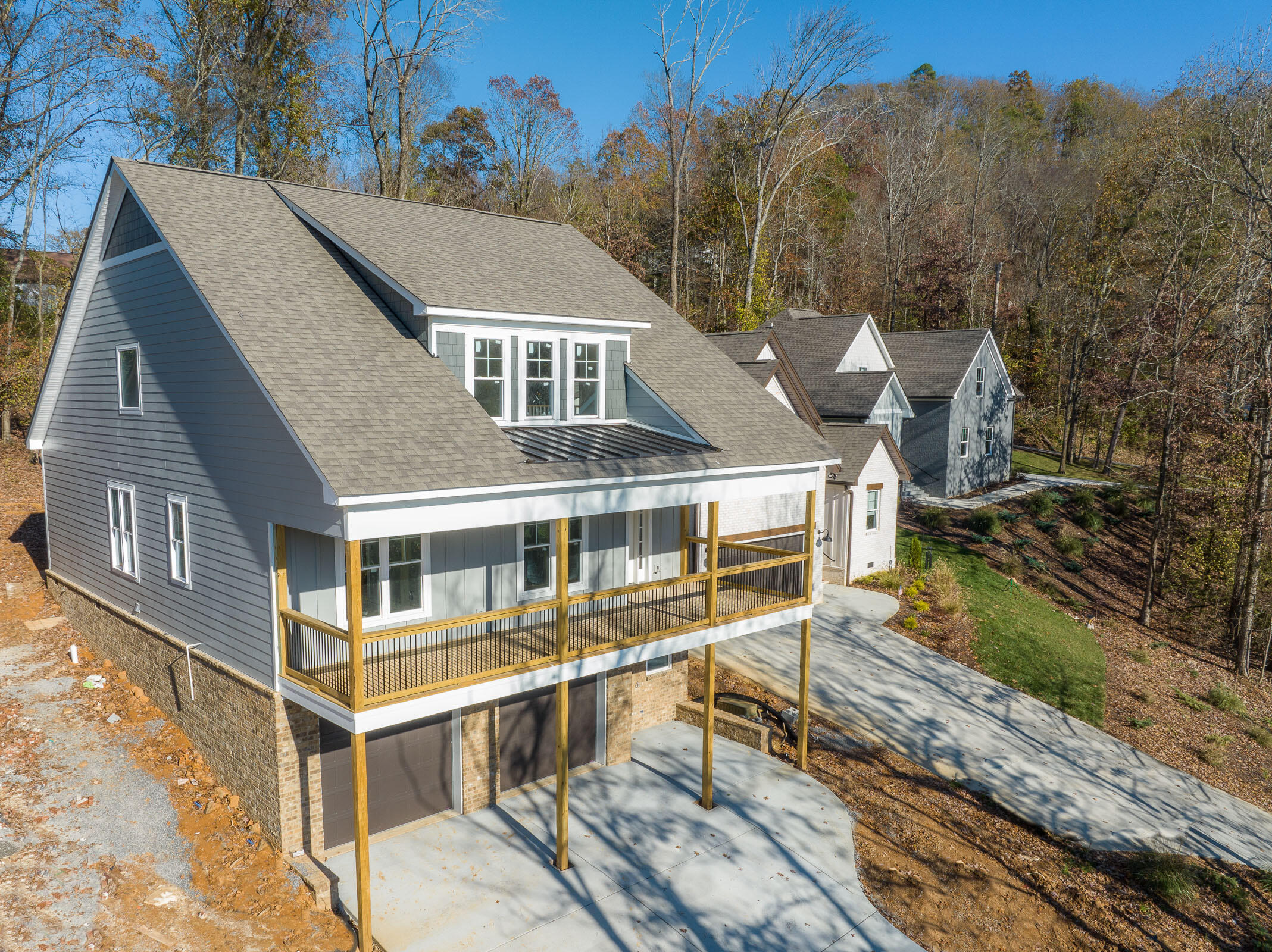 605 W View Road
