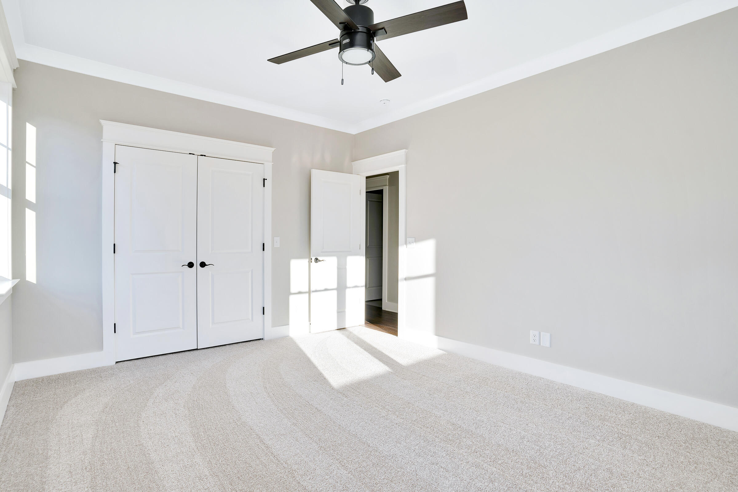 605 W View Road