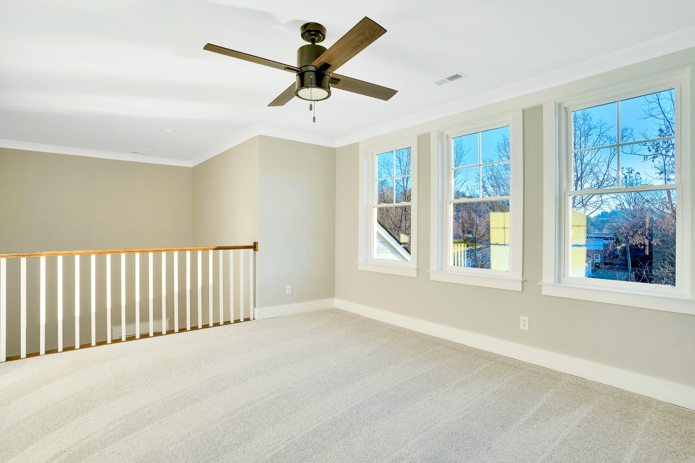 605 W View Road
