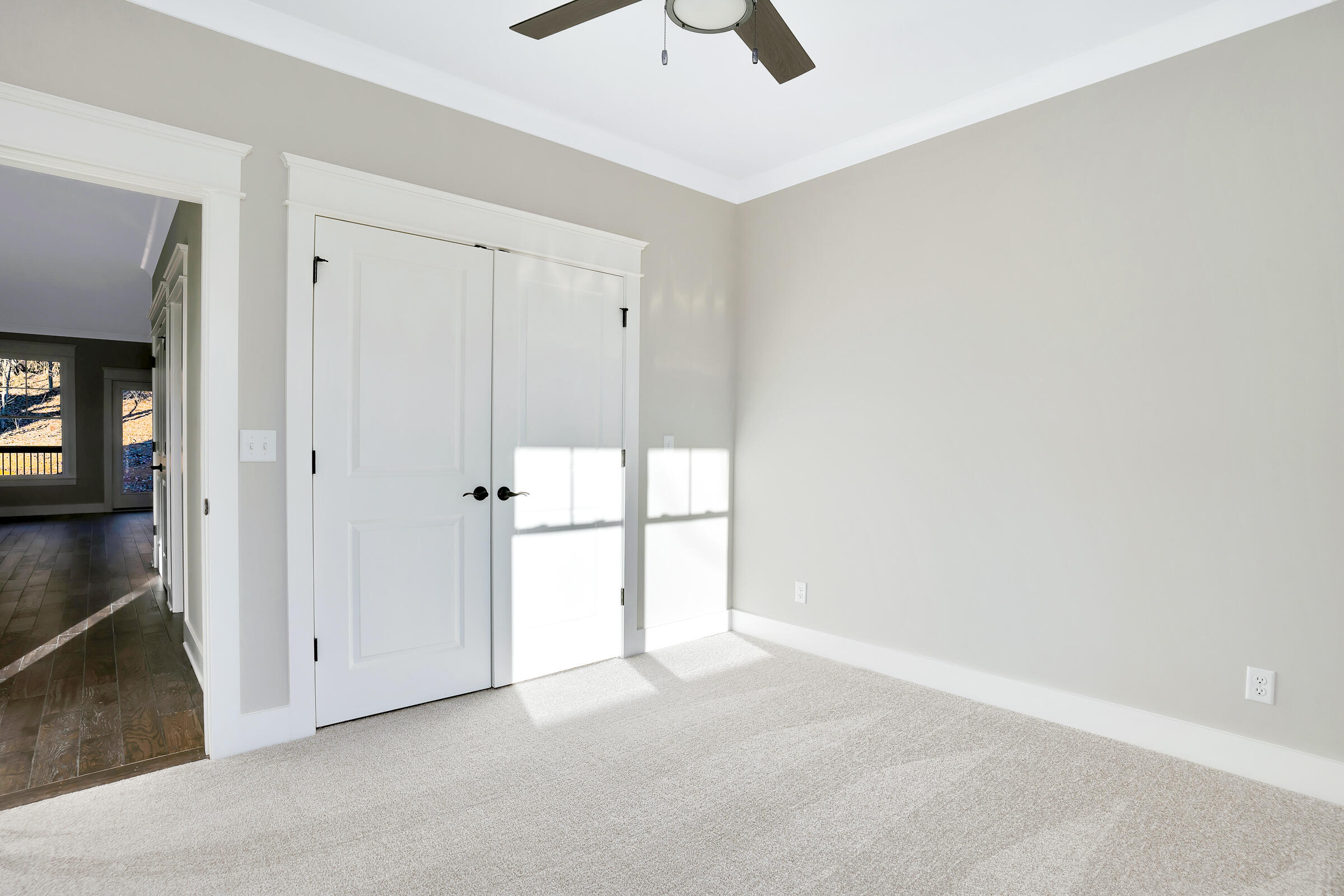 605 W View Road