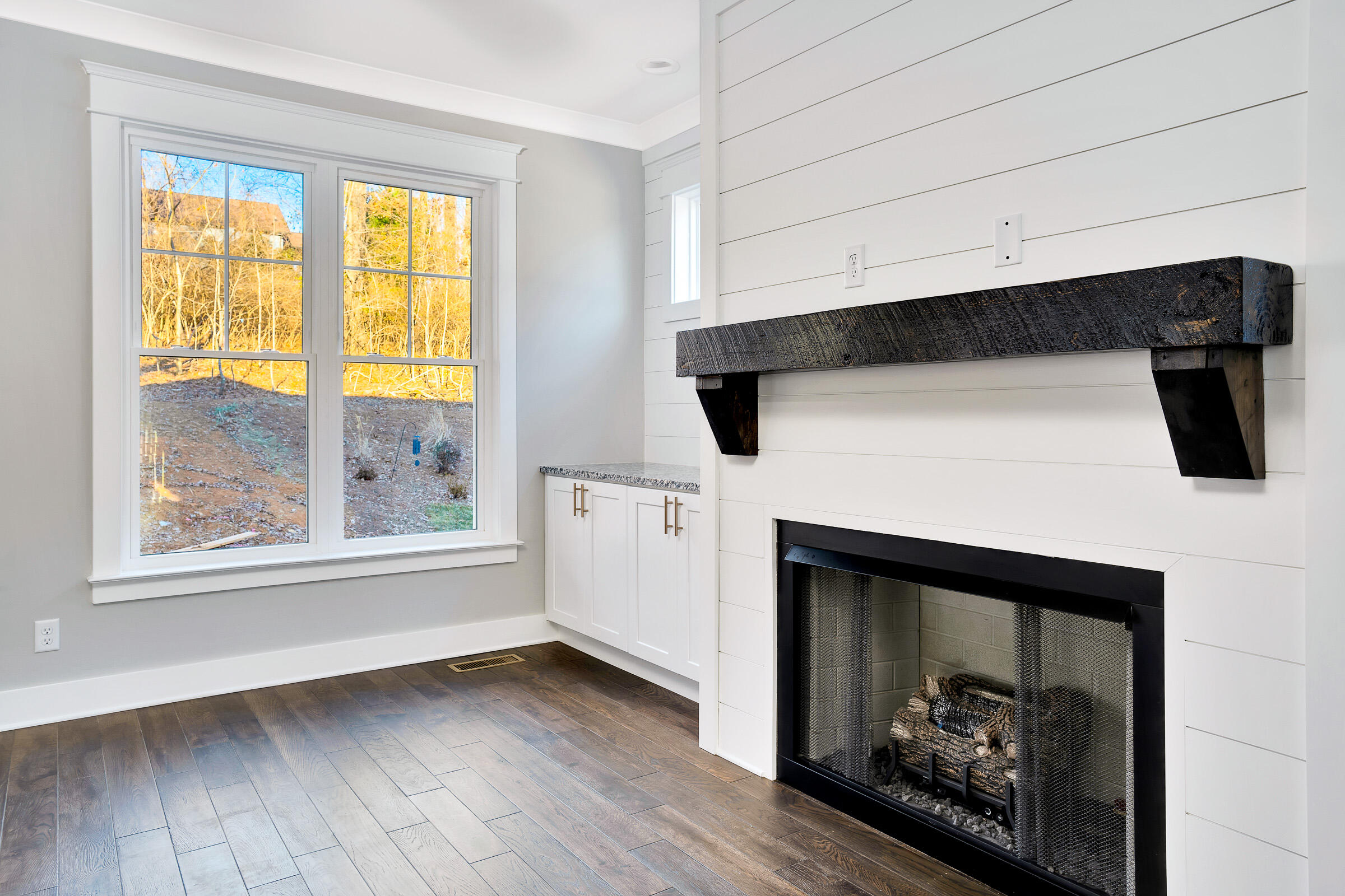 605 W View Road