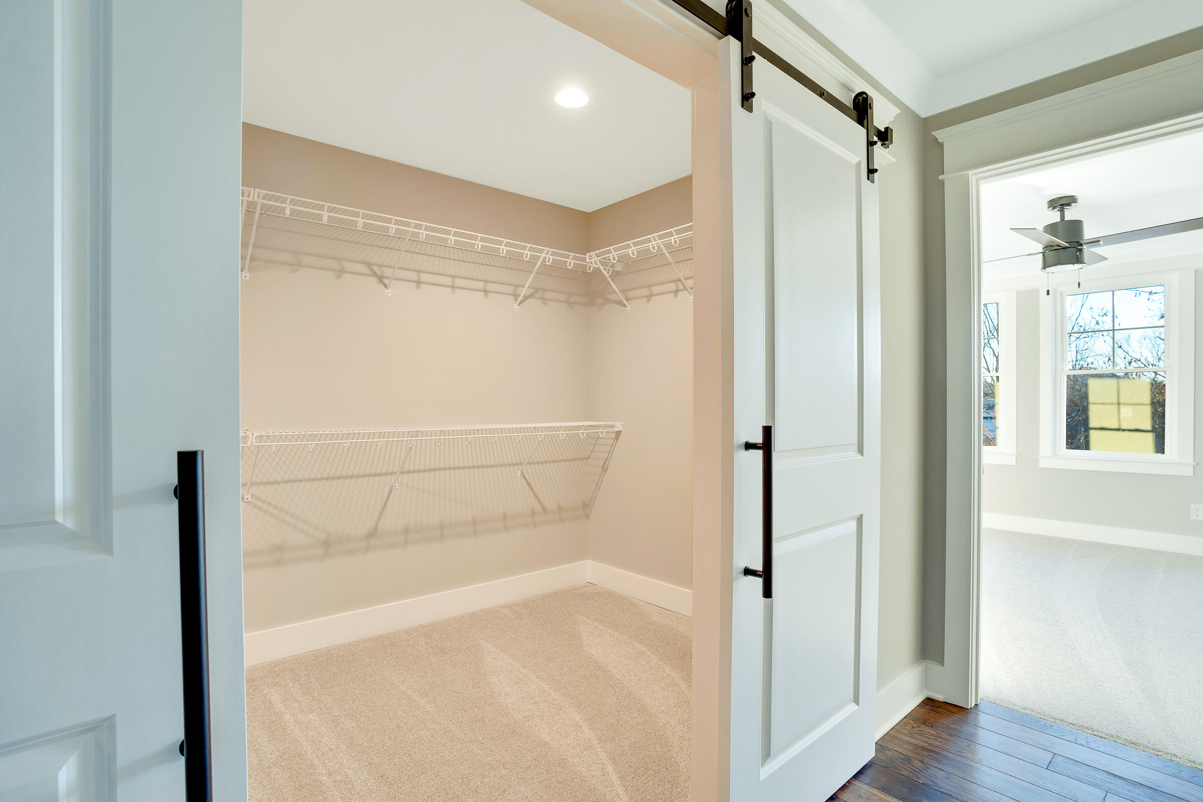 605 W View Road